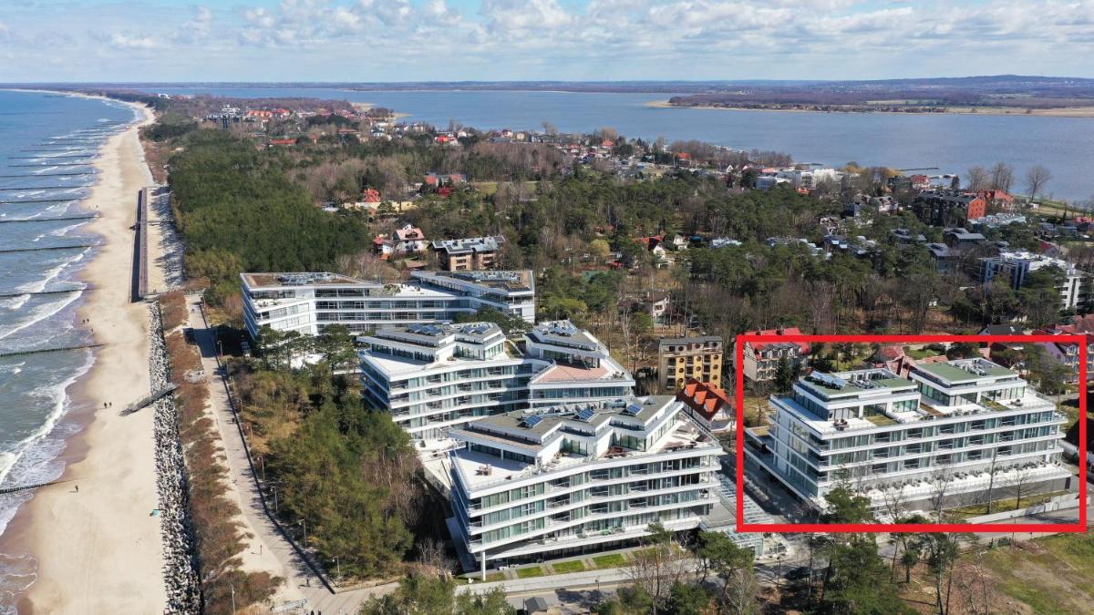 One-Bedroom Apartment with Partial Sea View photo 3