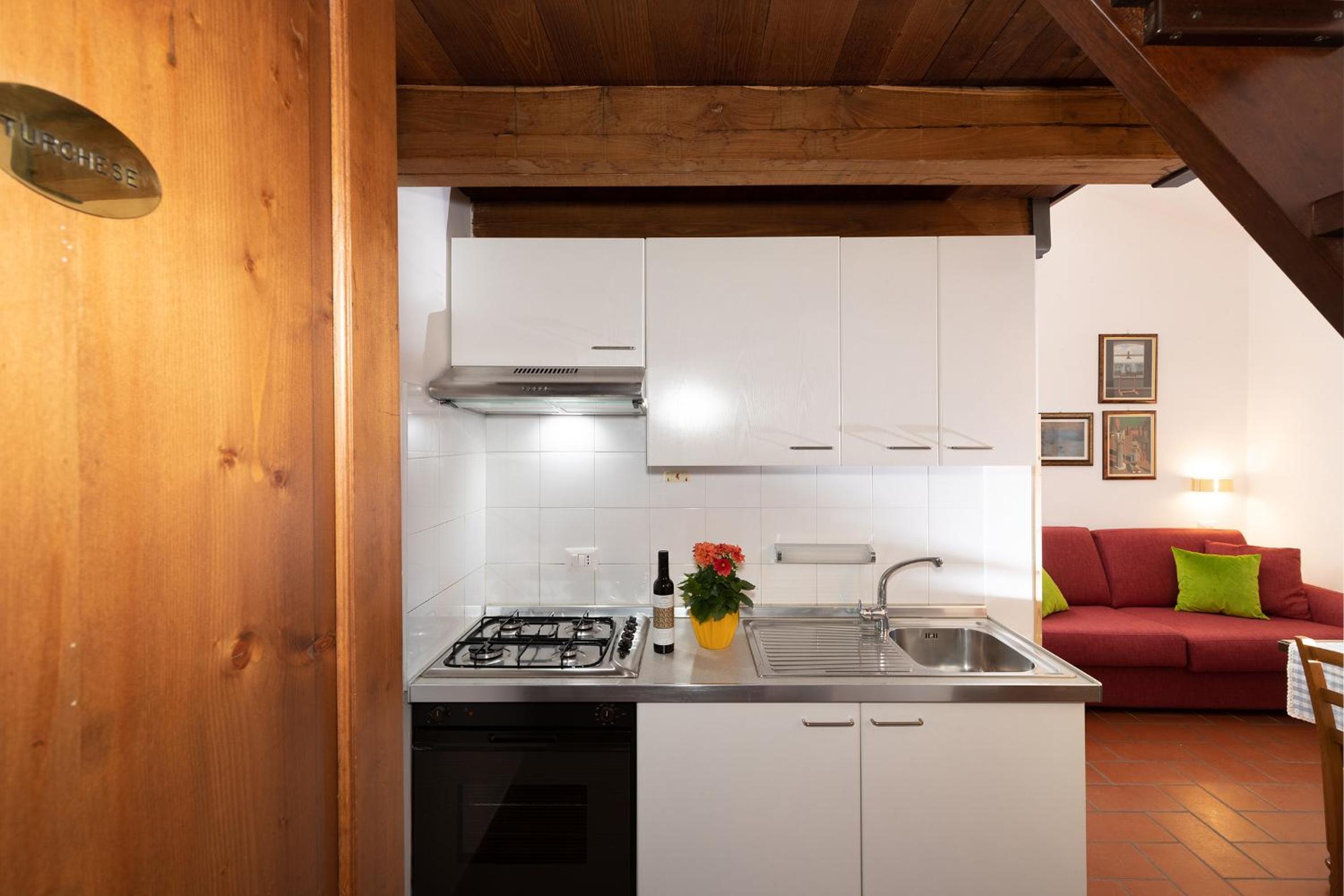One-Bedroom Apartment - Photo 9