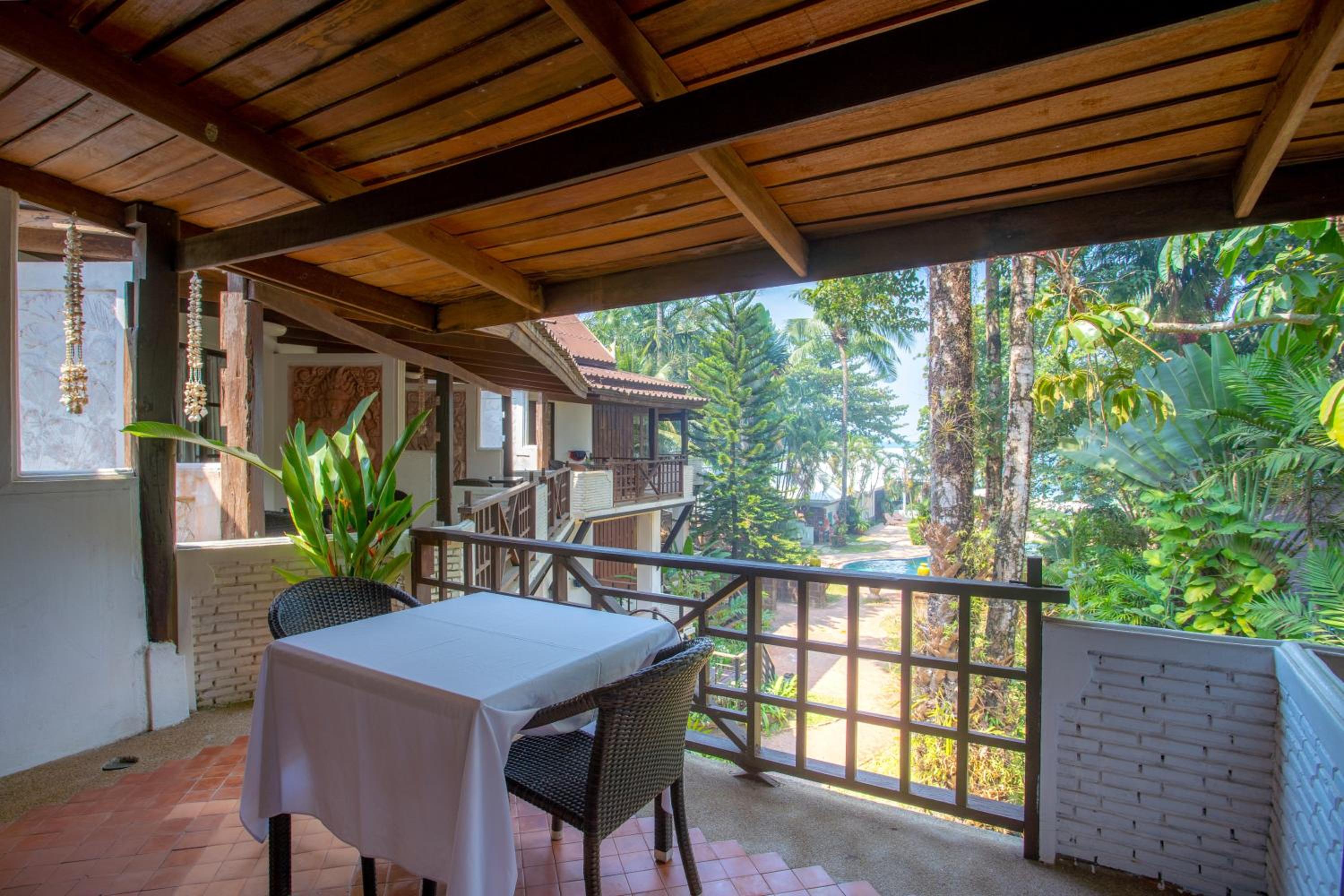 Superior Double or Twin Room with Garden View - Photo 3