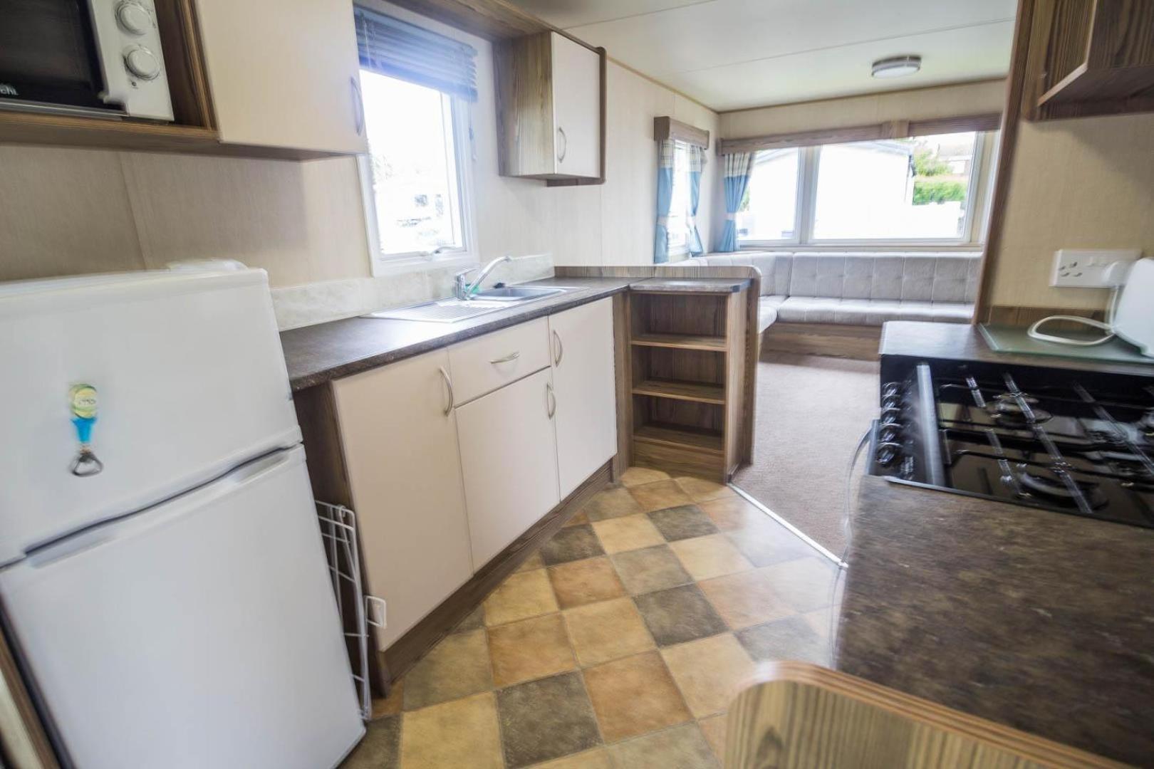 Mobile Home photo 3