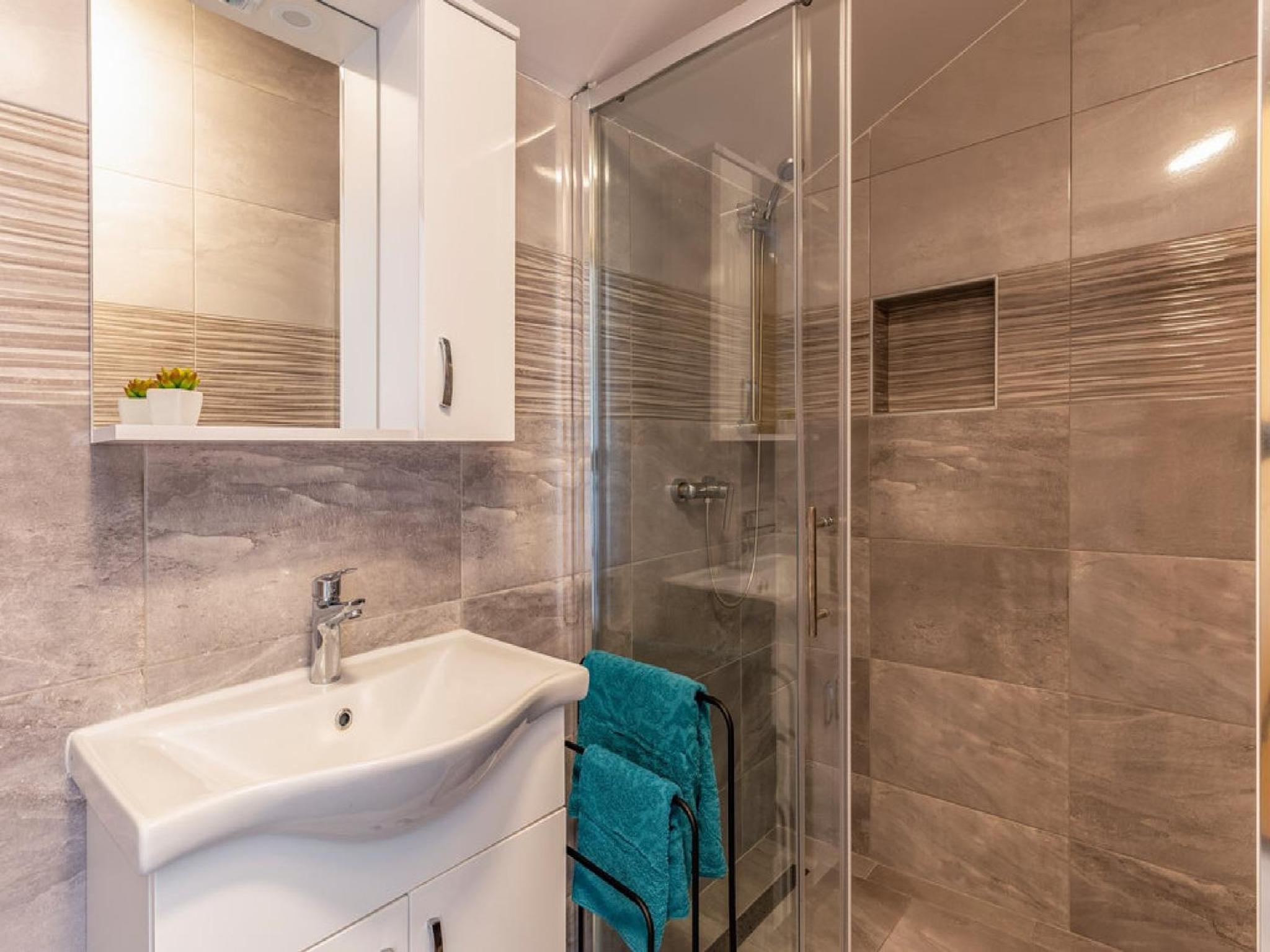 Four Bedroom Villa With Terrace And Swimming Pool photo 2