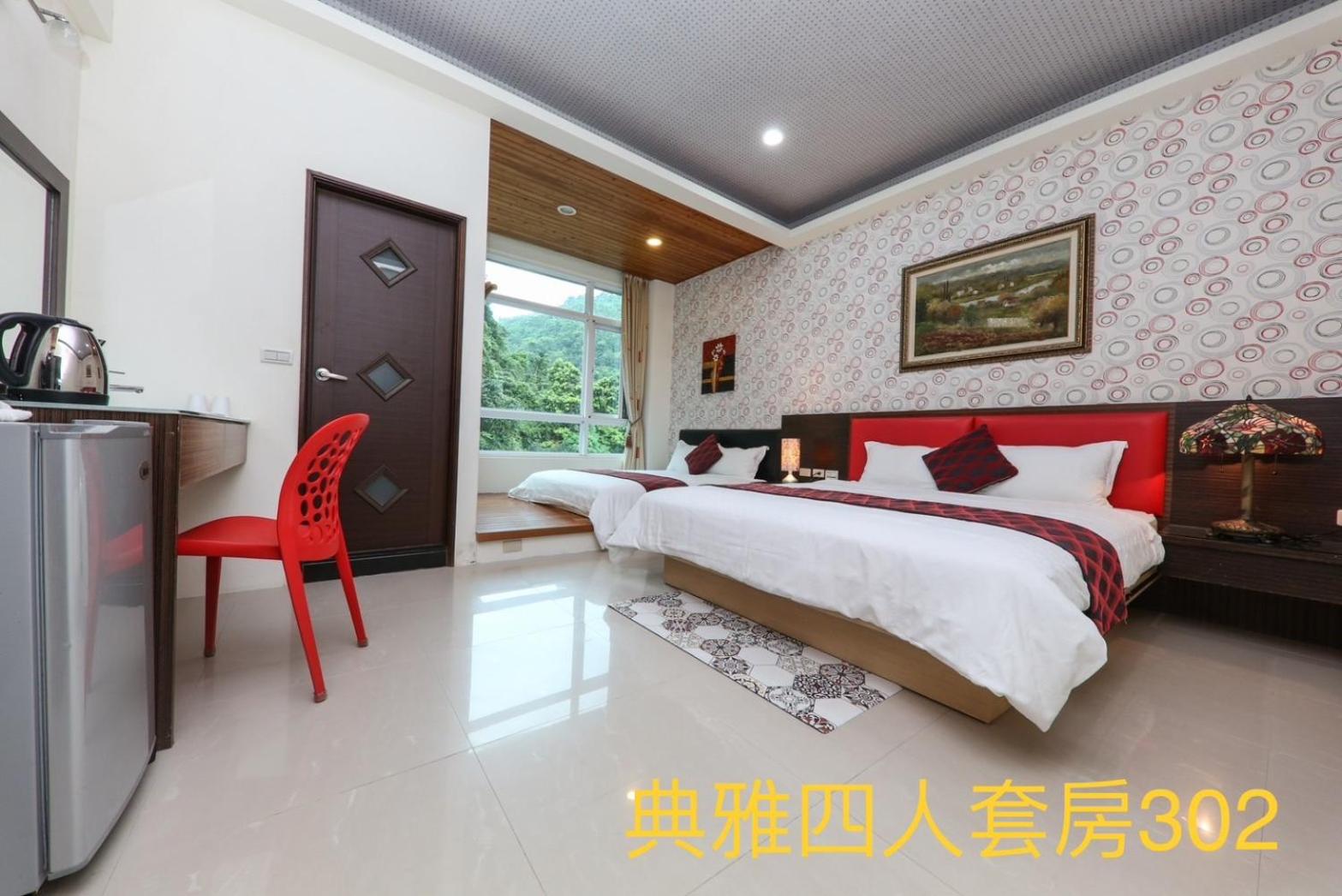 Quadruple Room with Mountain View photo 3