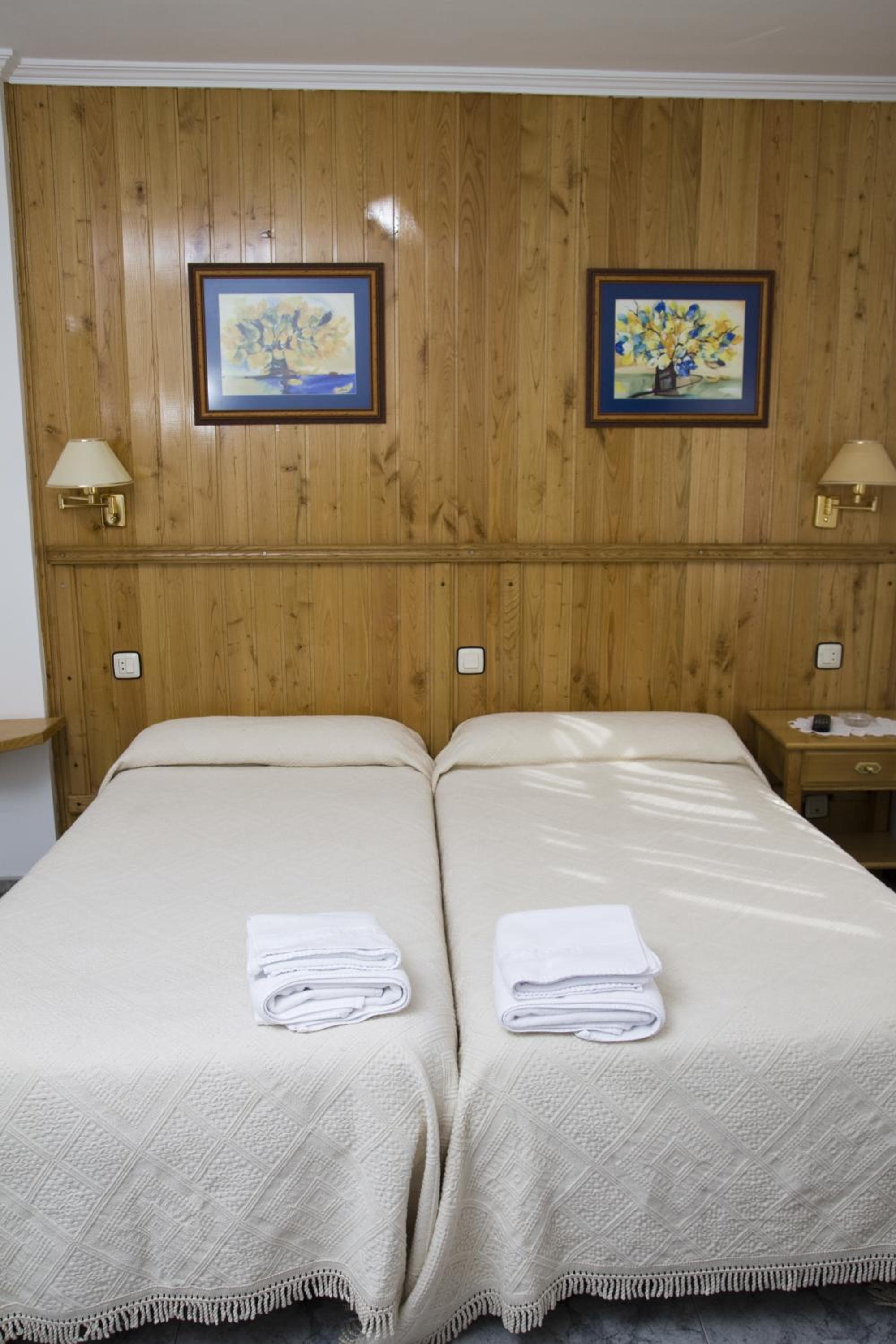 Habitación Doble o con Dos Camas
