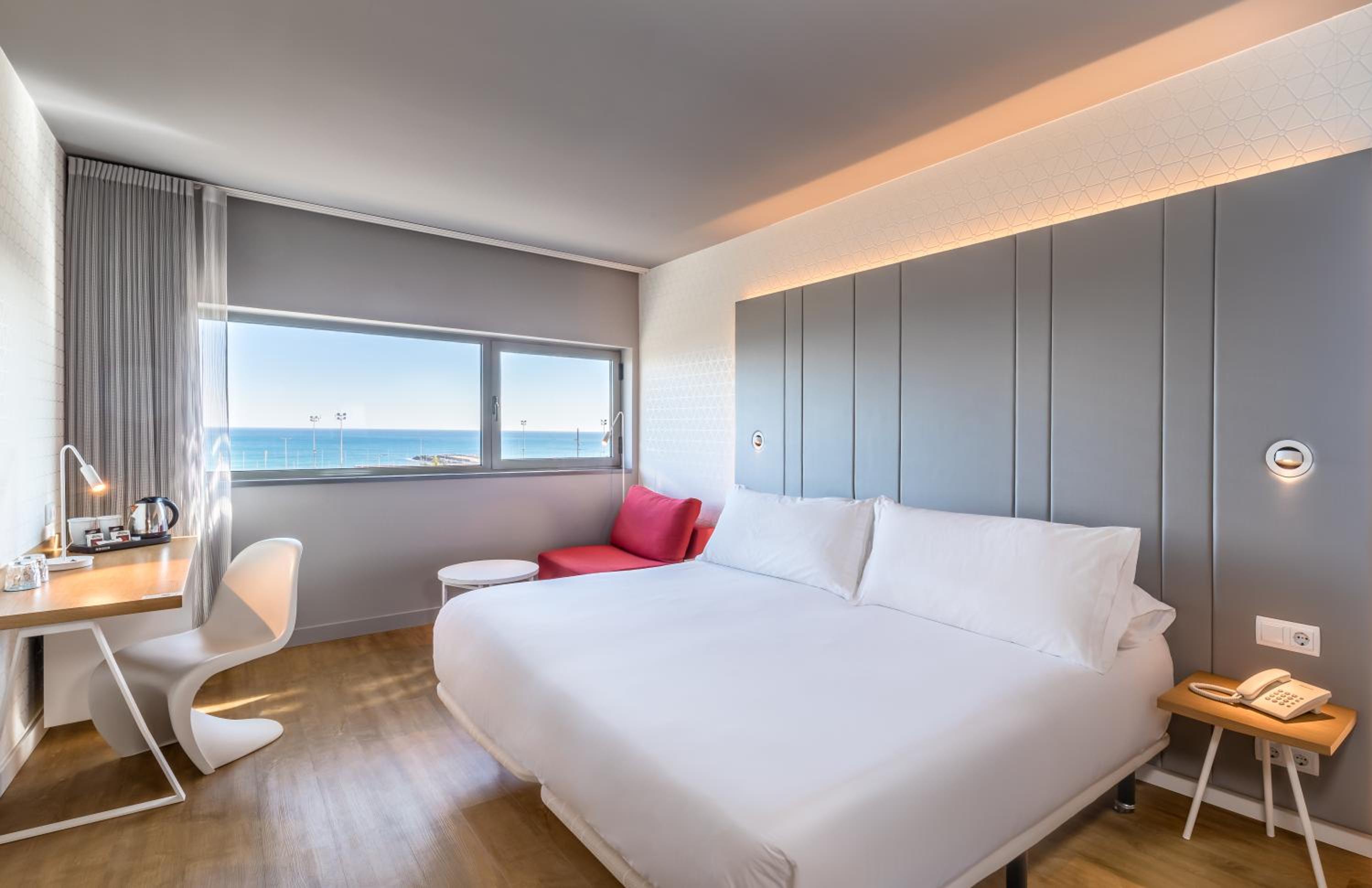 Habitación Doble o con Dos Camas Superior con Vista al Mar