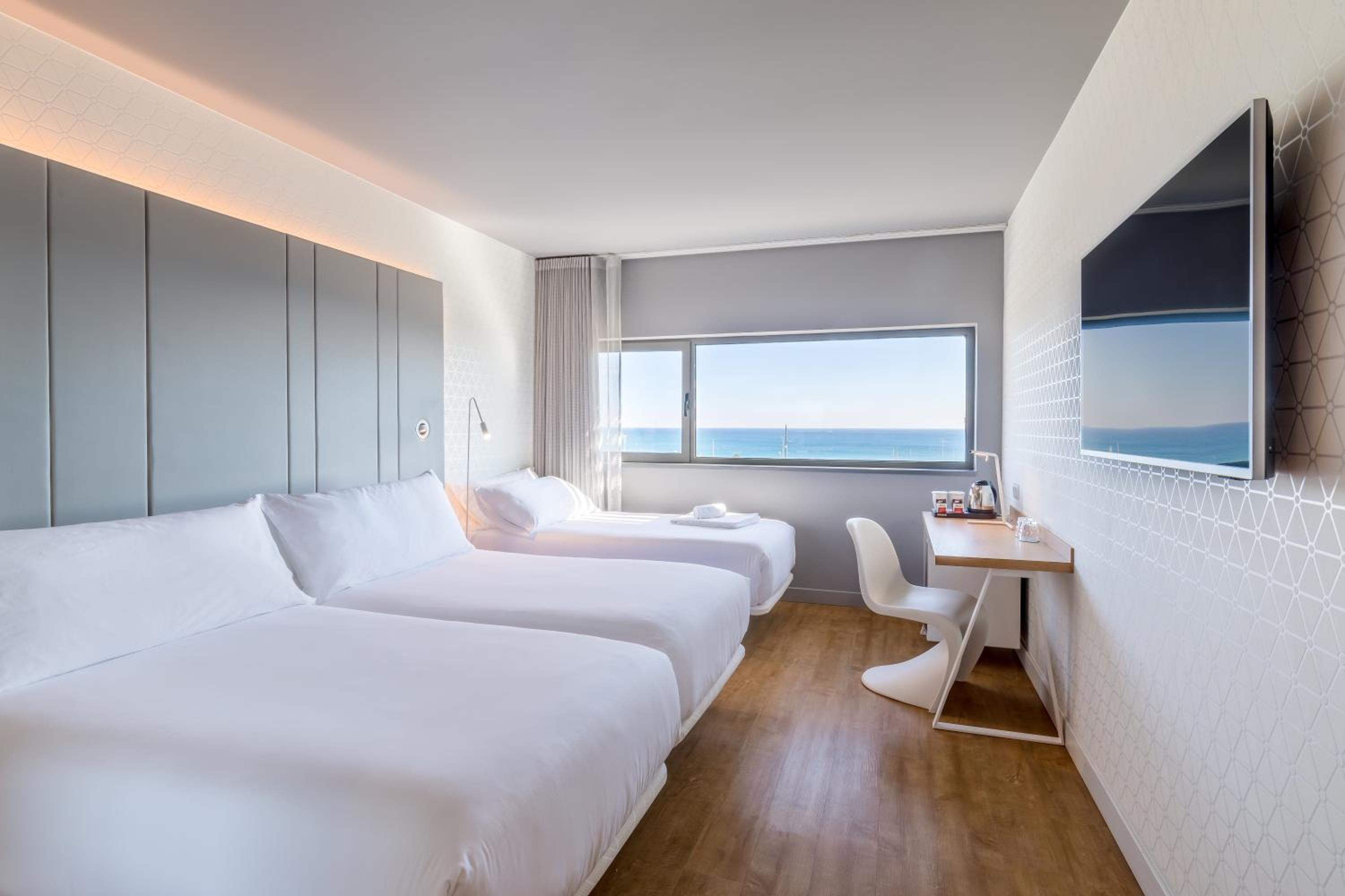 Superior Double Room (3 Adults) photo 3