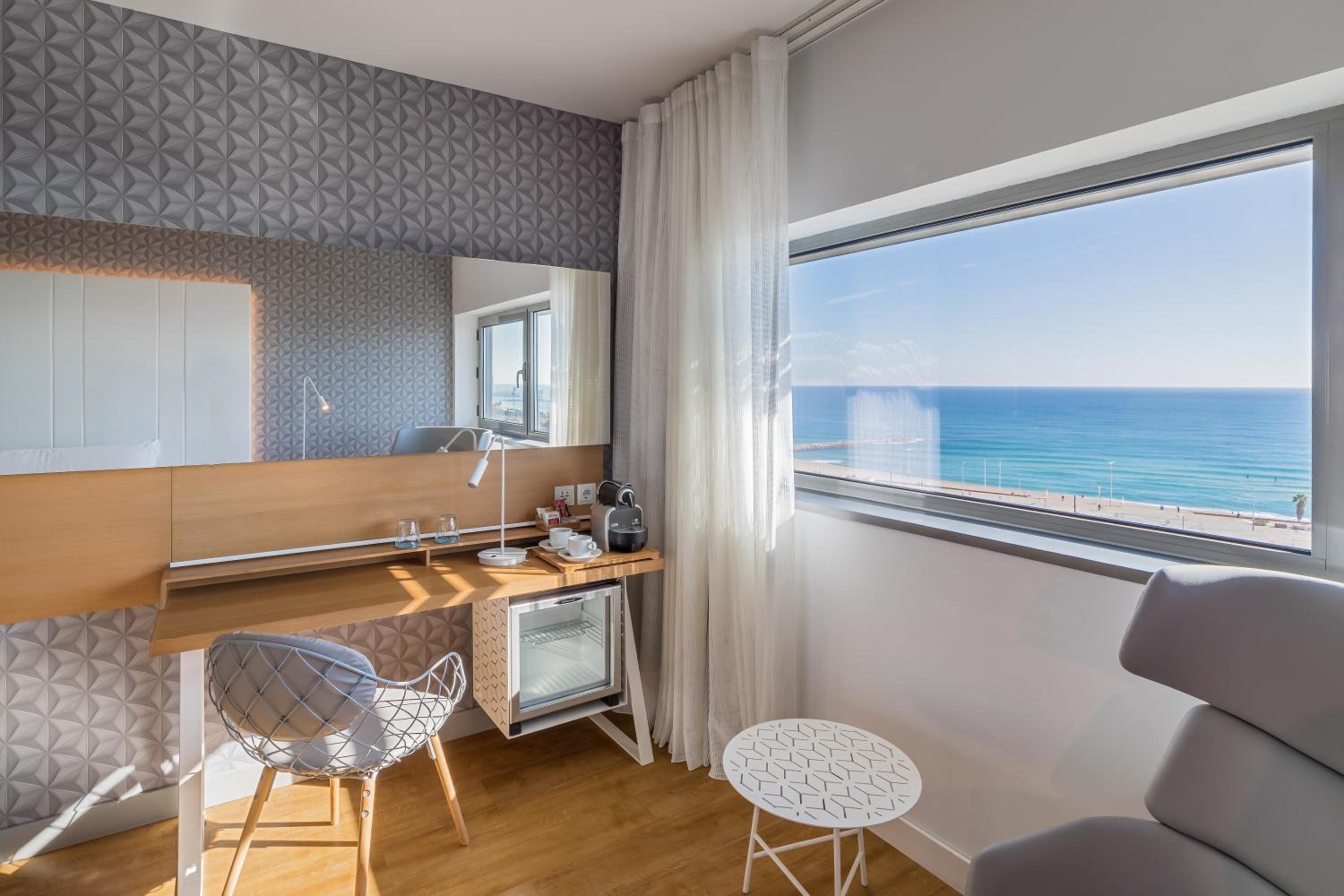 Deluxe Double Room with Sea View photo 3