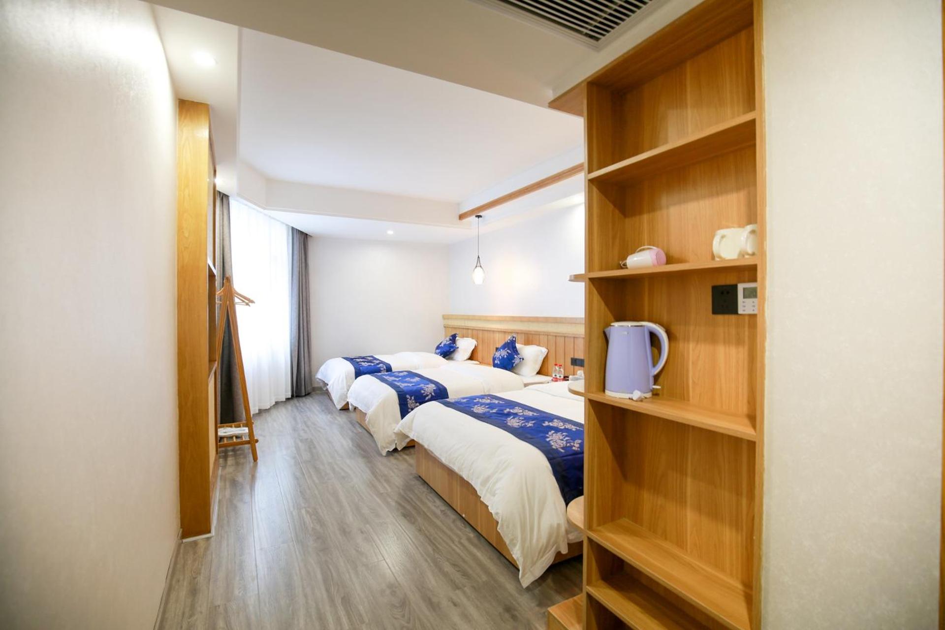 Comfort Triple Room photo 3