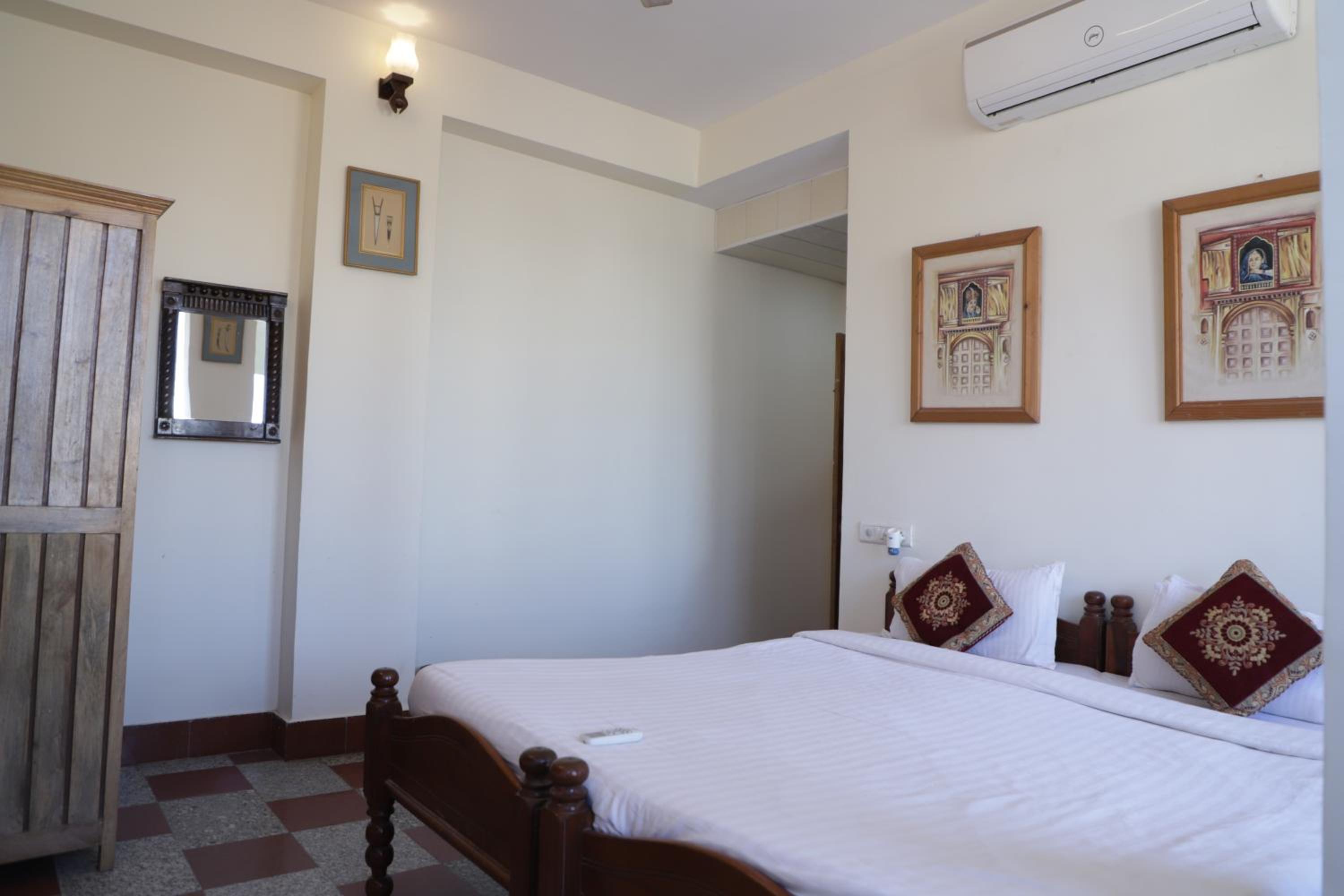 Deluxe Double Room photo 3