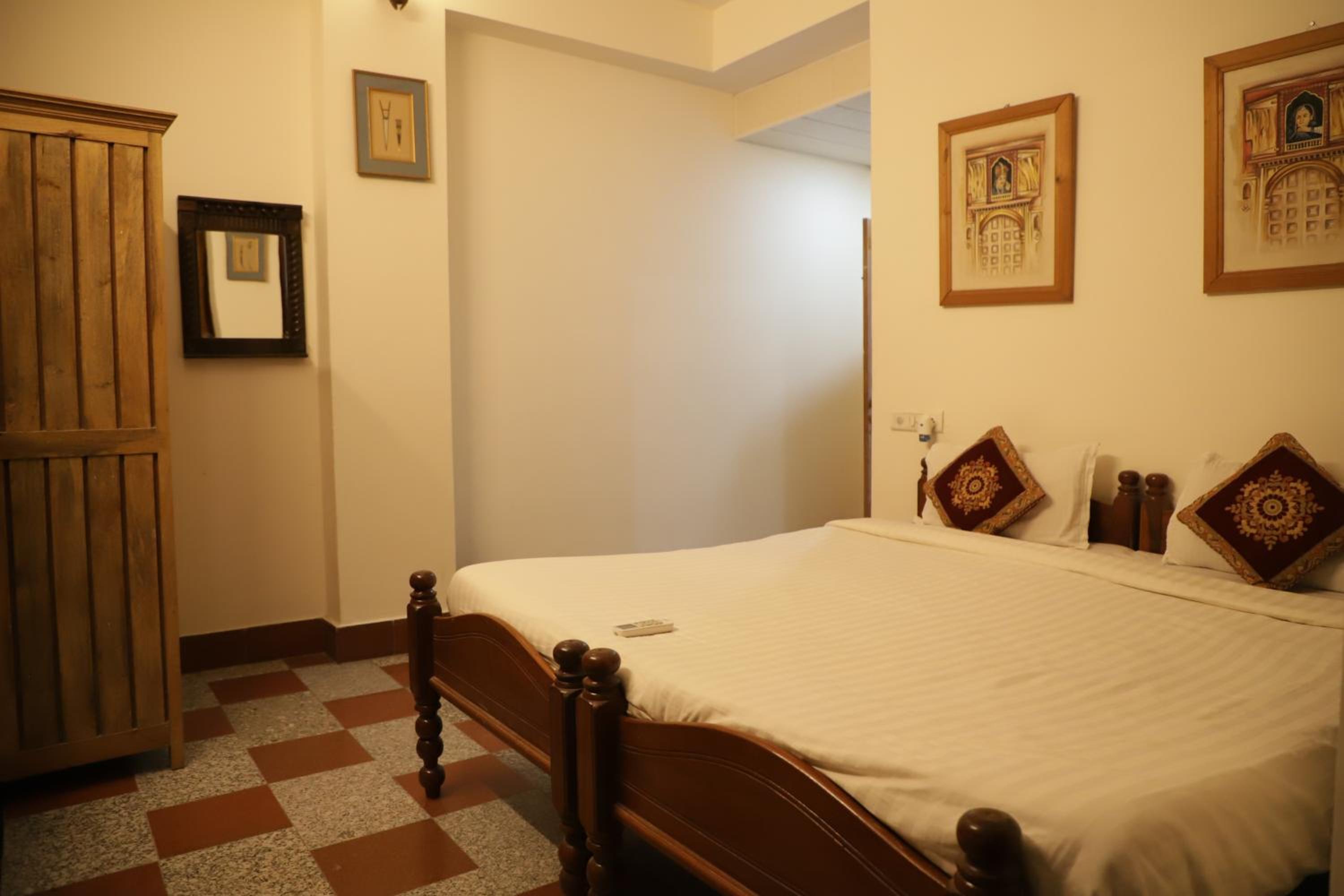 Deluxe Double Room photo 2