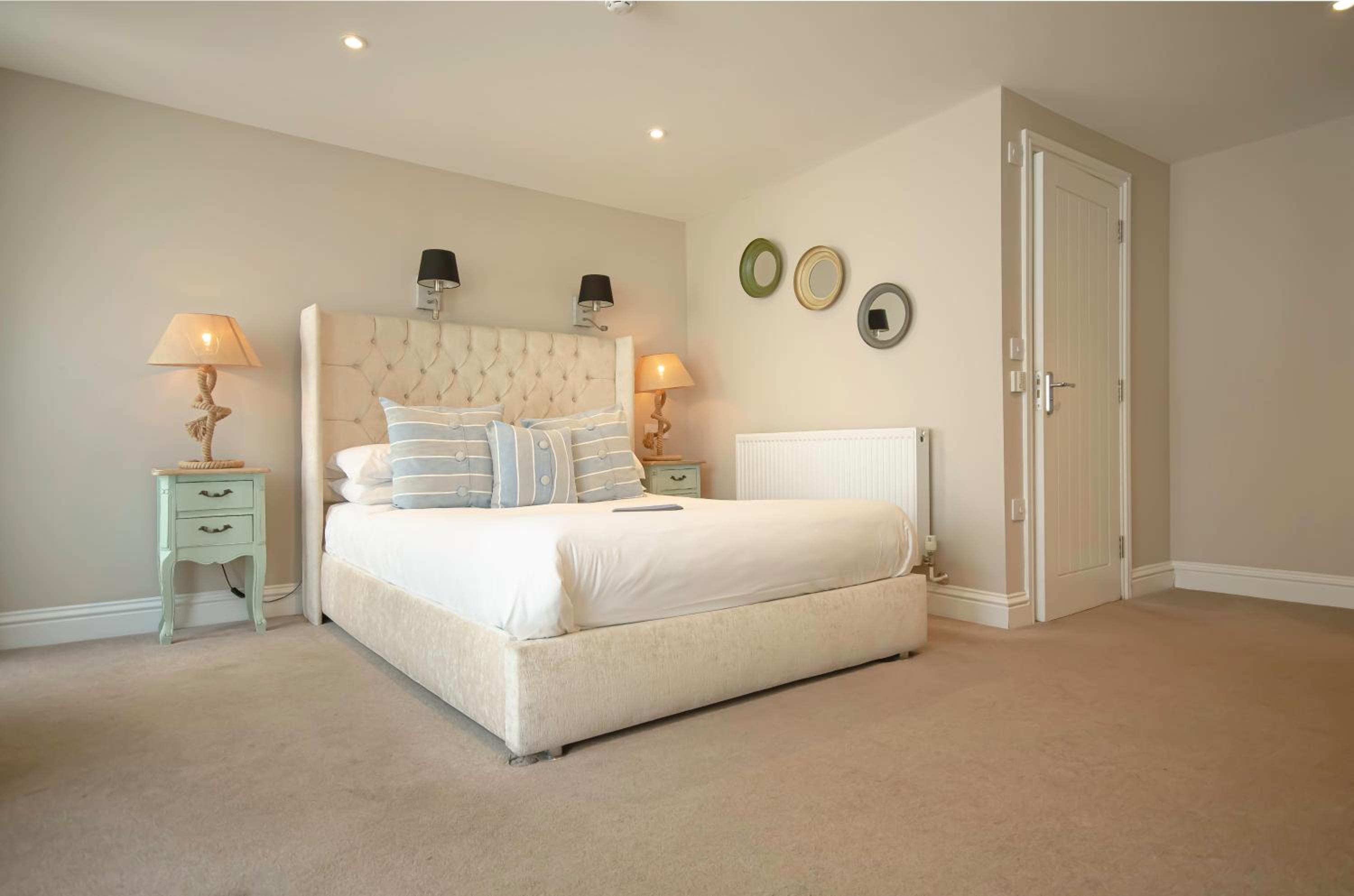 Double Room - Photo 2