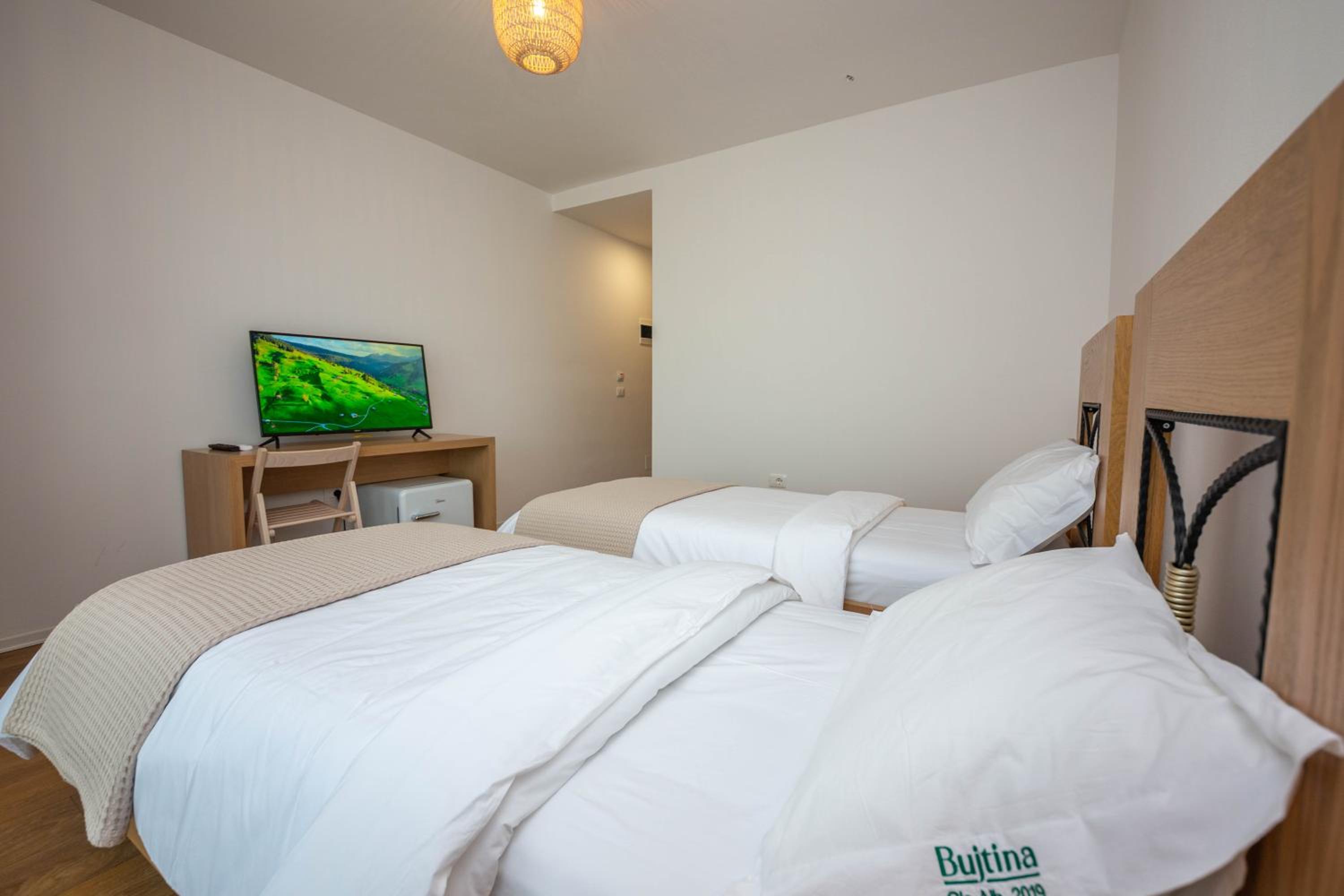 Deluxe Twin Room photo 3
