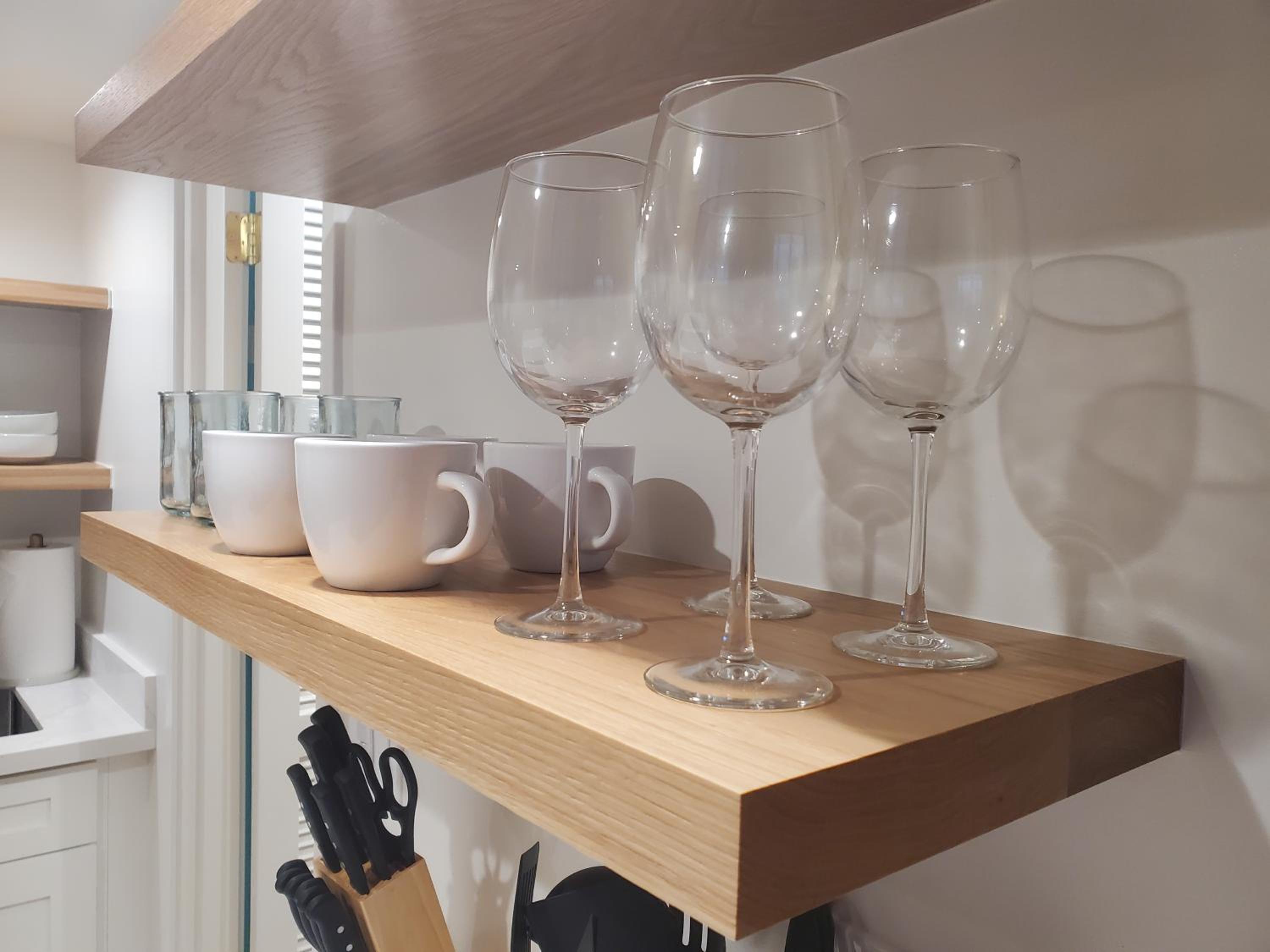 S&N Lux Suite-Free Parking-King Bed-Kitchen-WiFi: King Studio with Sofa Bed photo