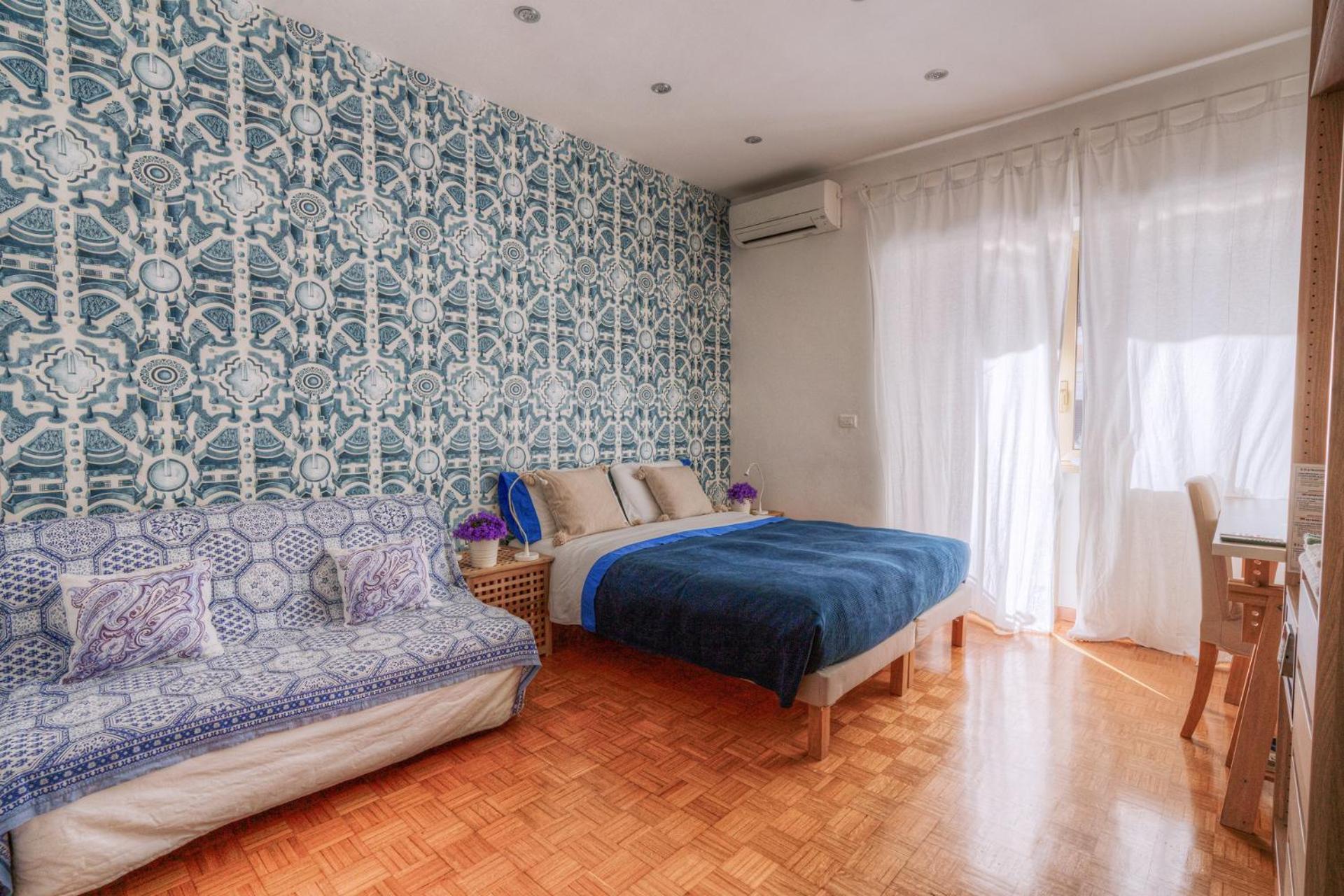 Double Room with Private External Bathroom