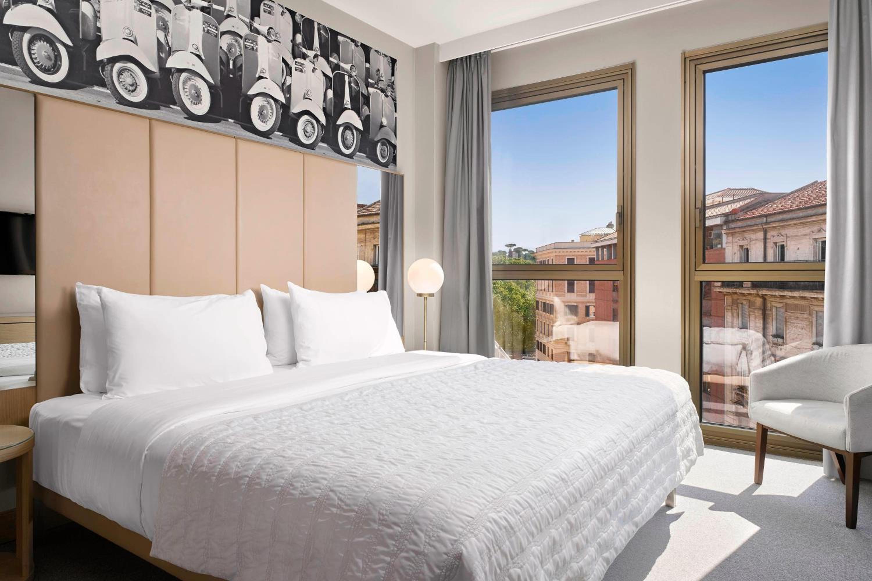 Deluxe Triple Room, Larger Guest room, Limited view