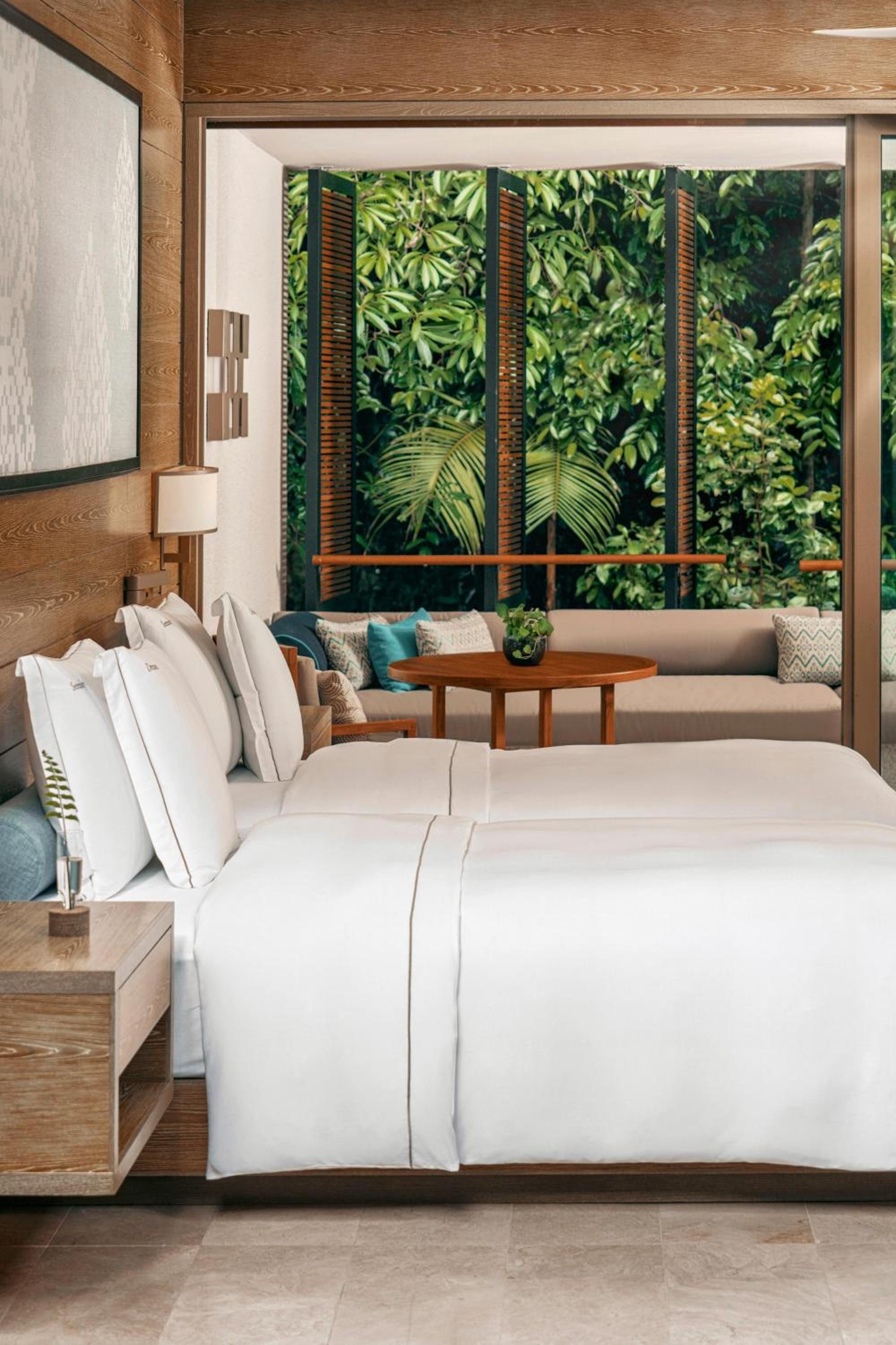 Rainforest Junior Suite King - Photo 9