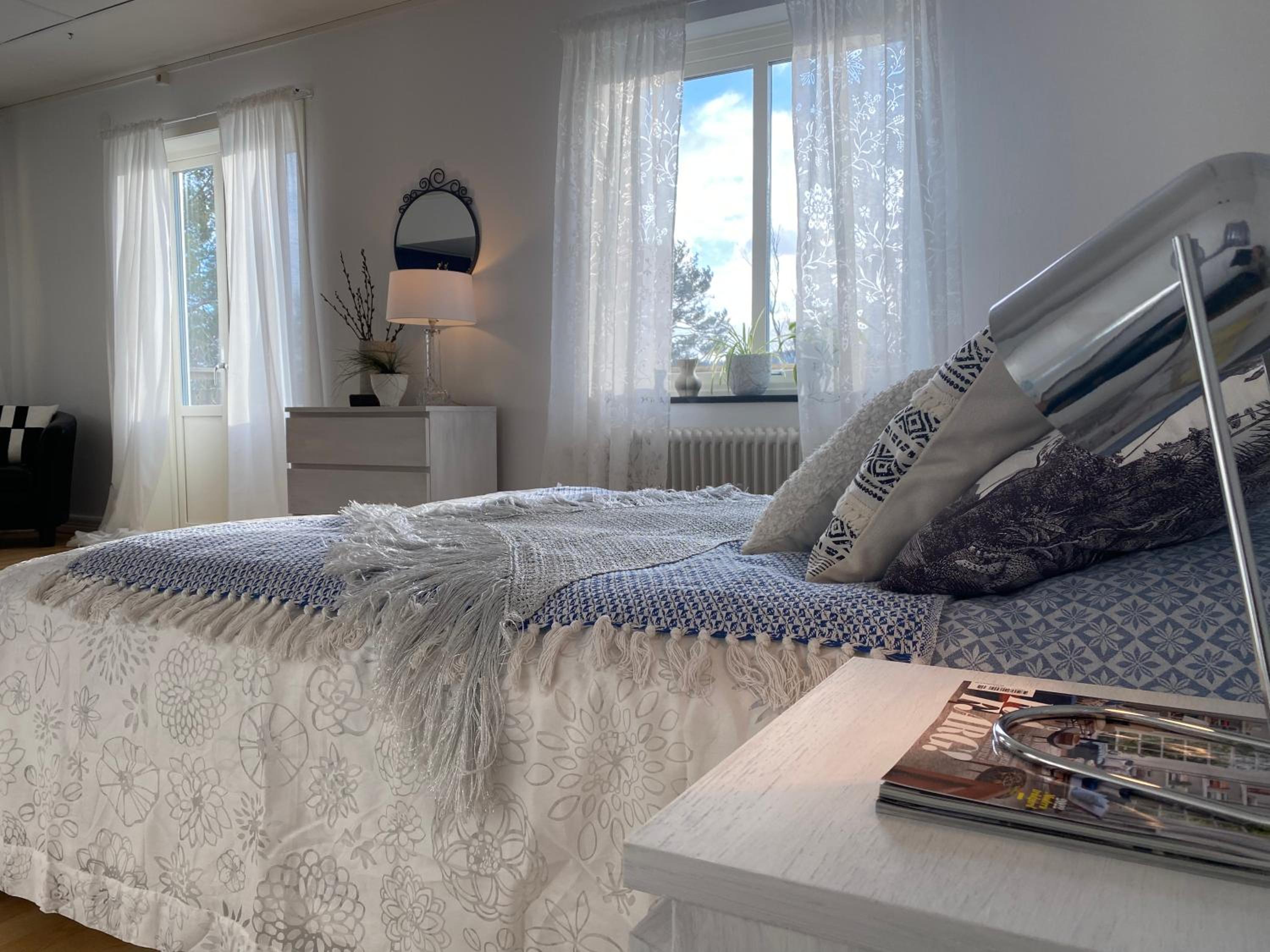 Apartment with Sea View - Photo 2