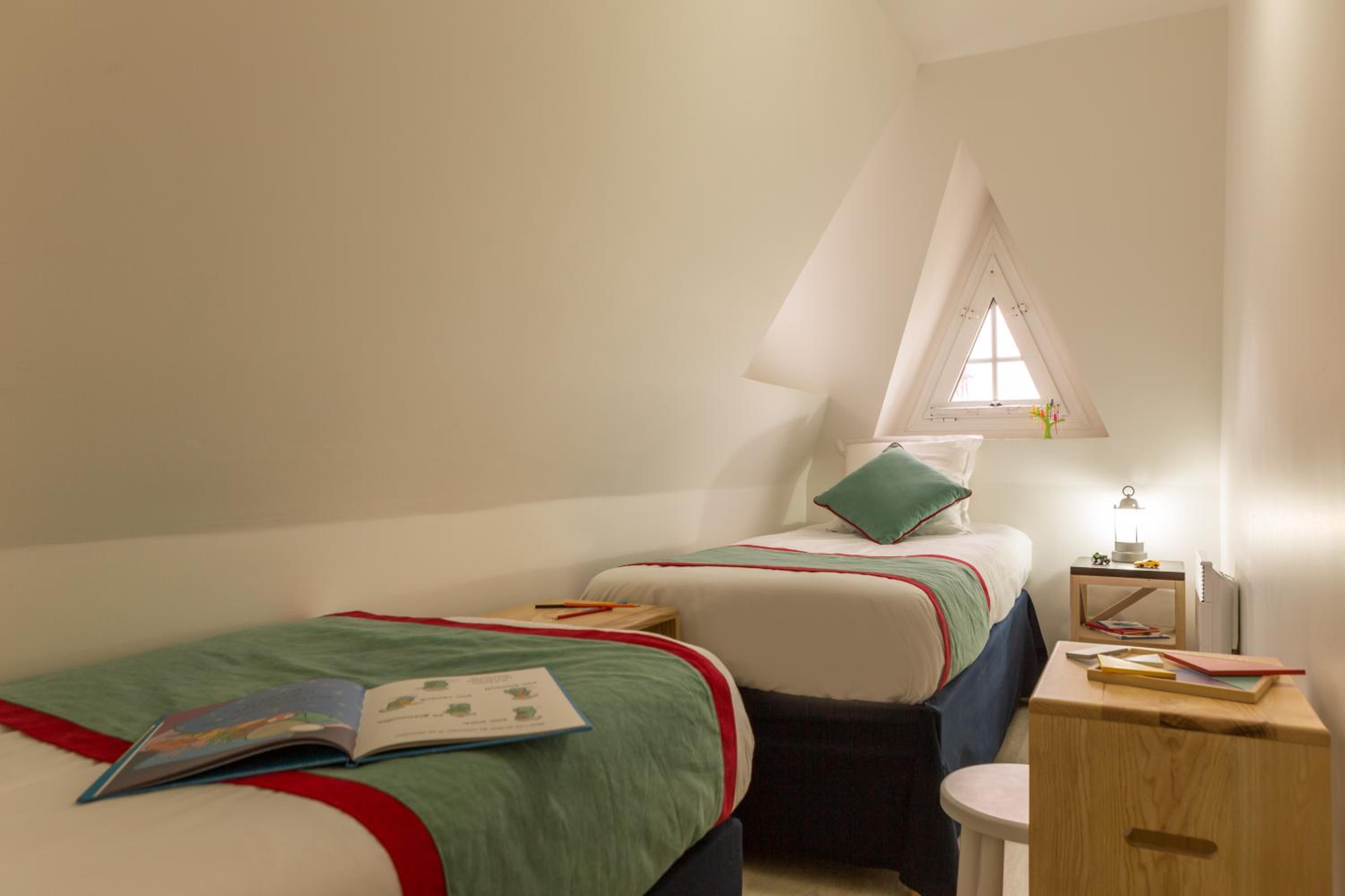 Two-Bedroom Duplex Apartment with Sleeping Alcove (7 People) photo 2
