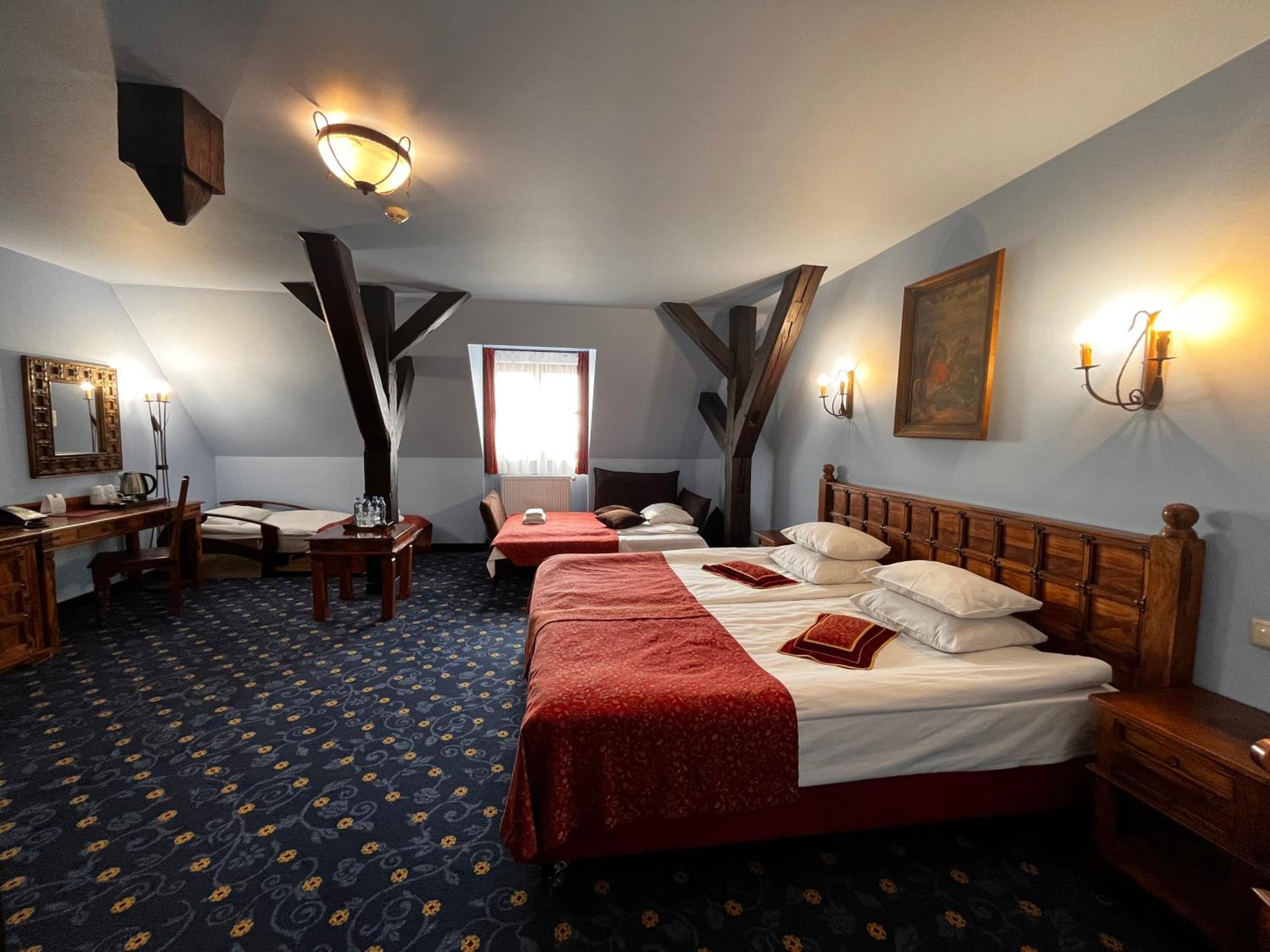 Double Room with Extra Bed - Photo 22