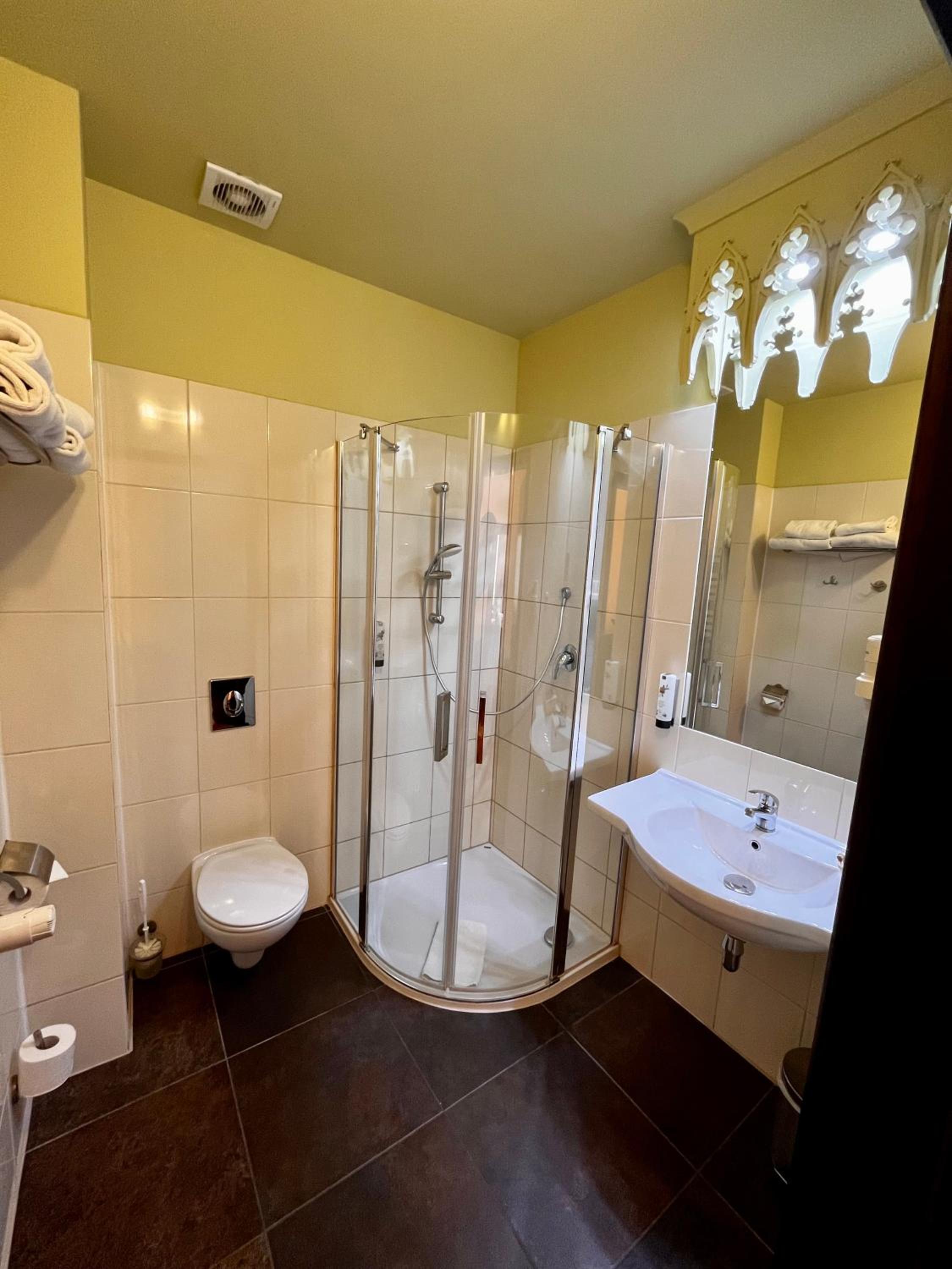 Double Room with Extra Bed - Photo 31