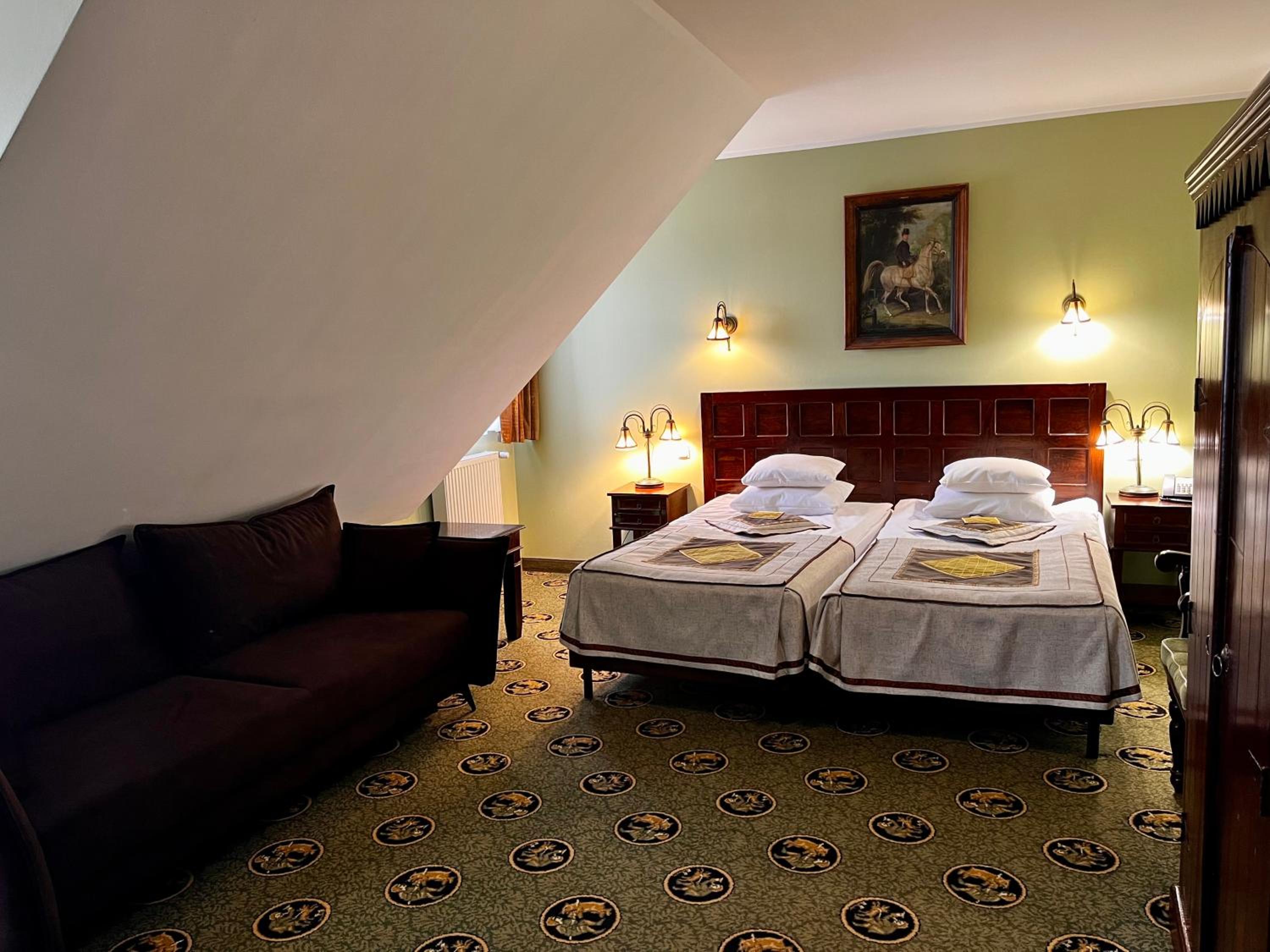 Double Room with Extra Bed - Photo 29