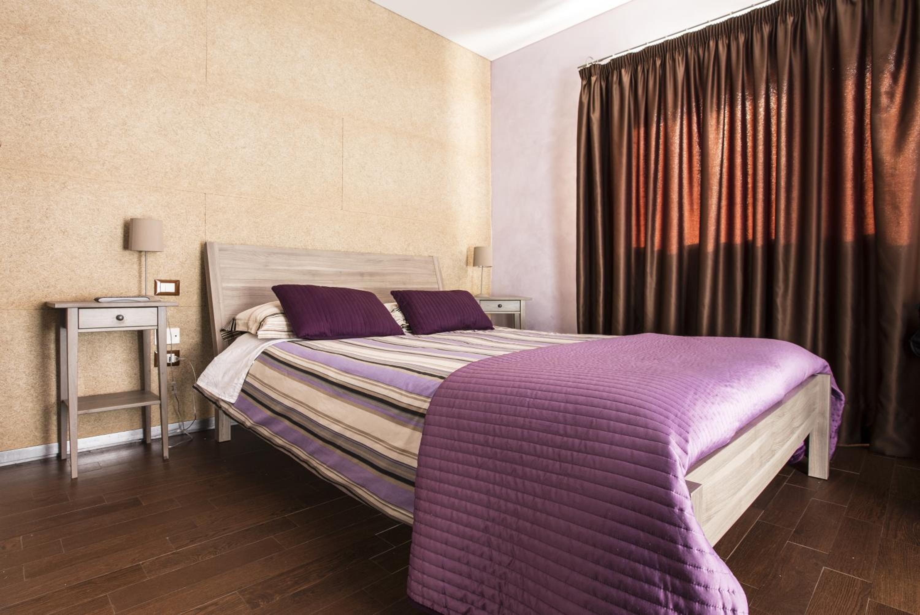 Double Room - Photo 8