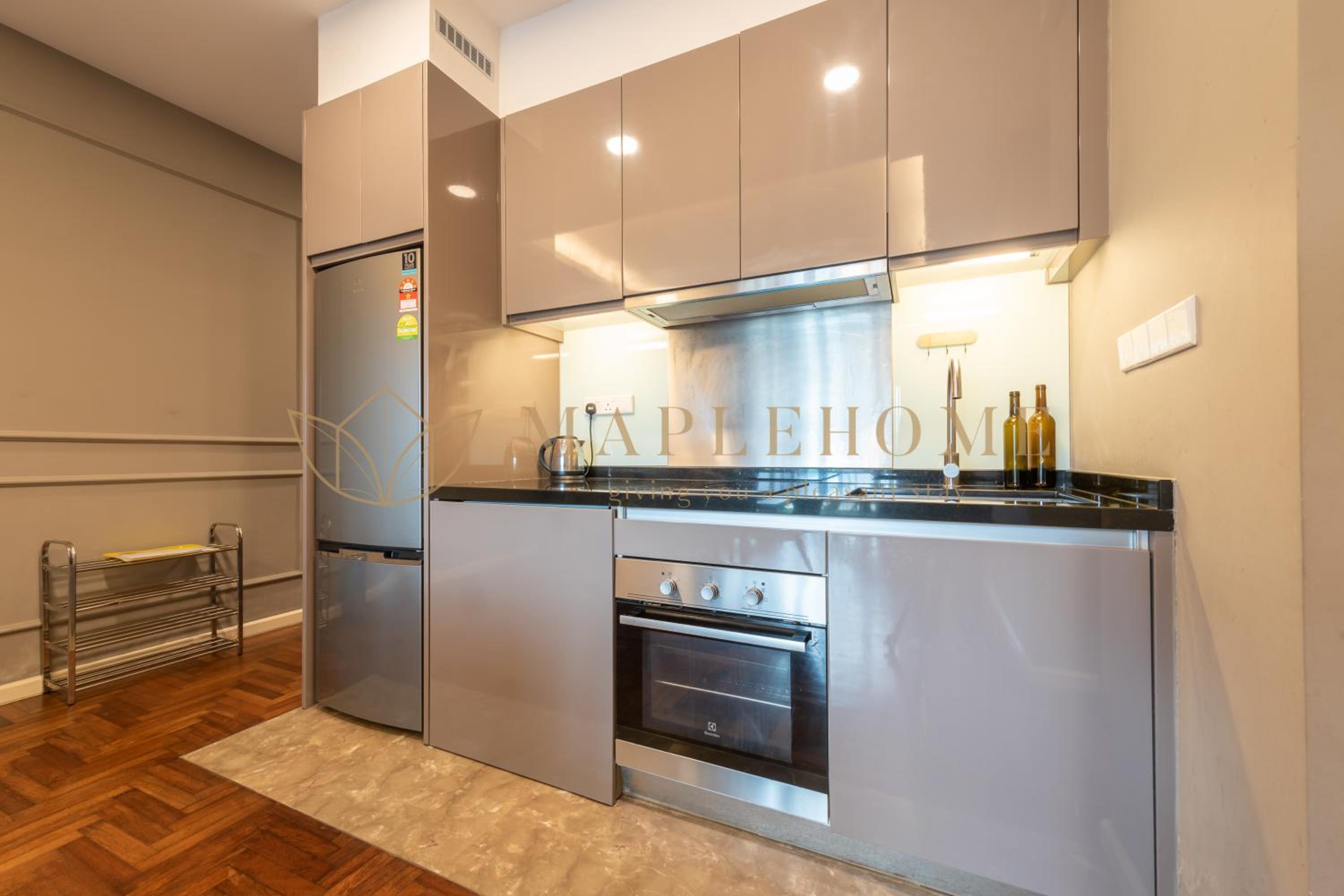 Royal Three-Bedroom Suite - Photo 9