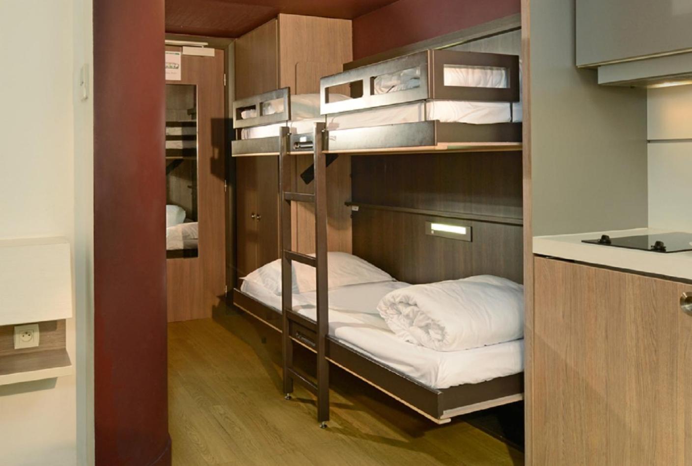 Studio - City Side (2 Adults + 2 Children)