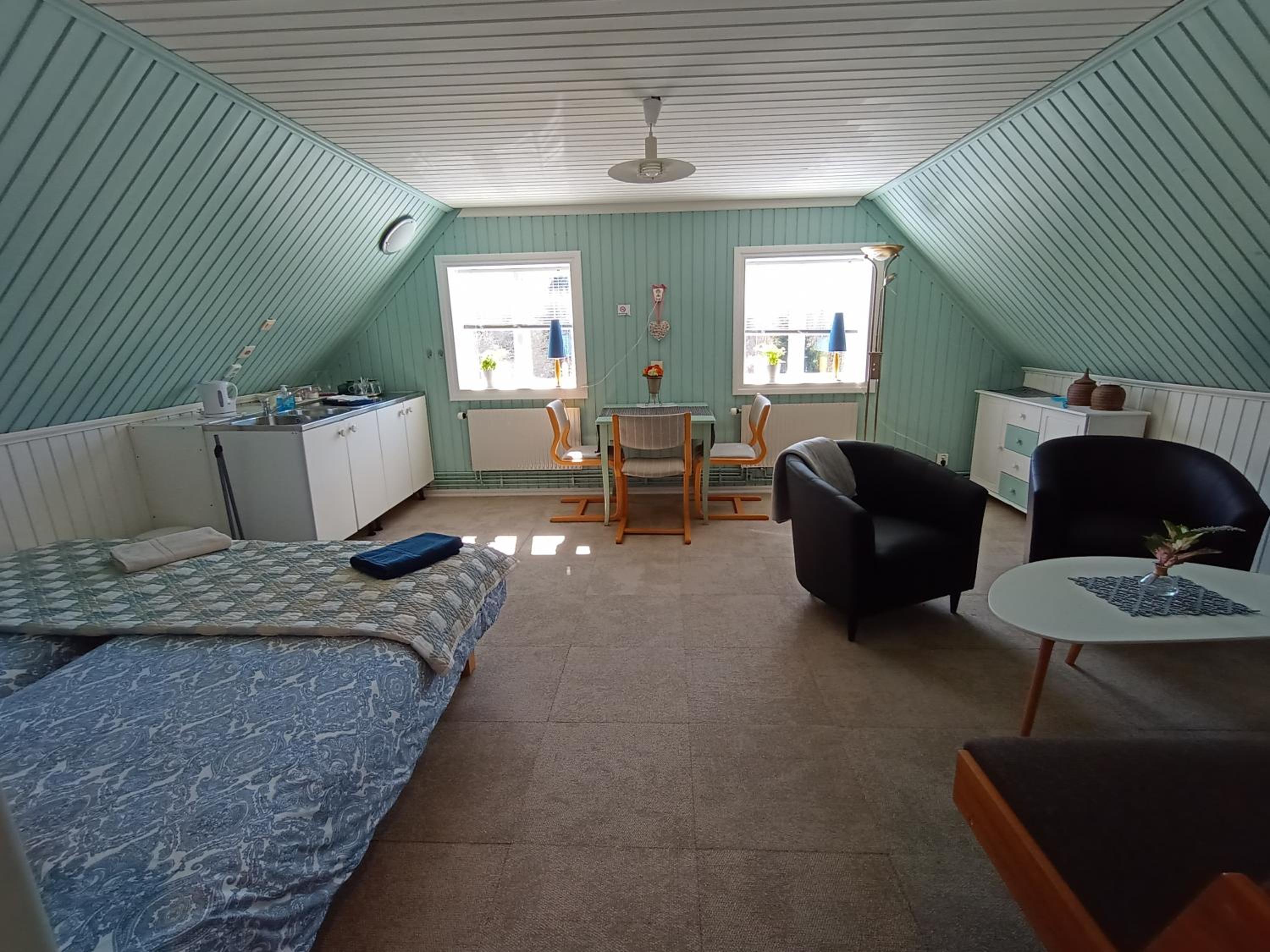 Double or Twin Room with Balcony - Photo 1