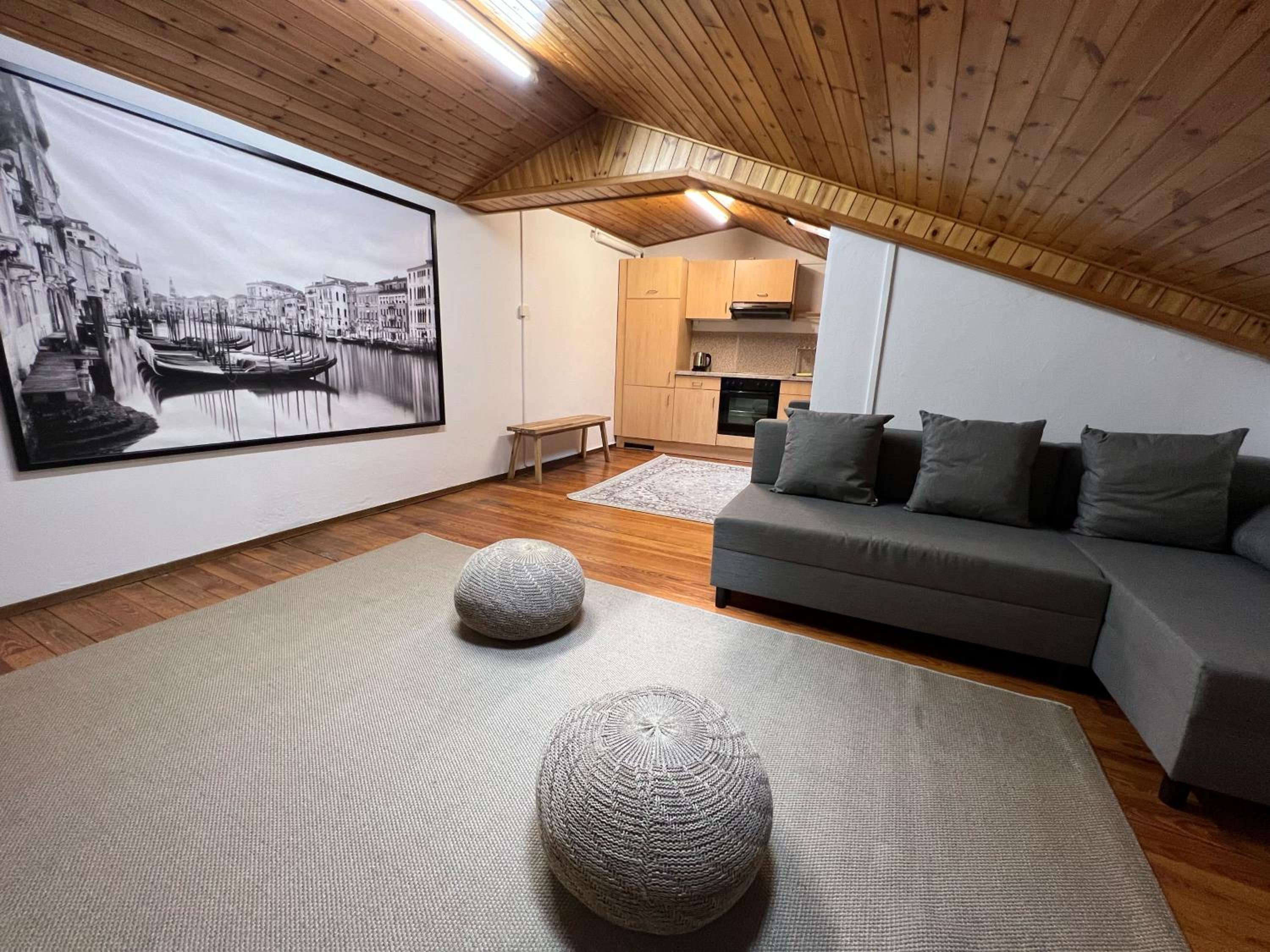 Two-Bedroom Apartment - Photo 2