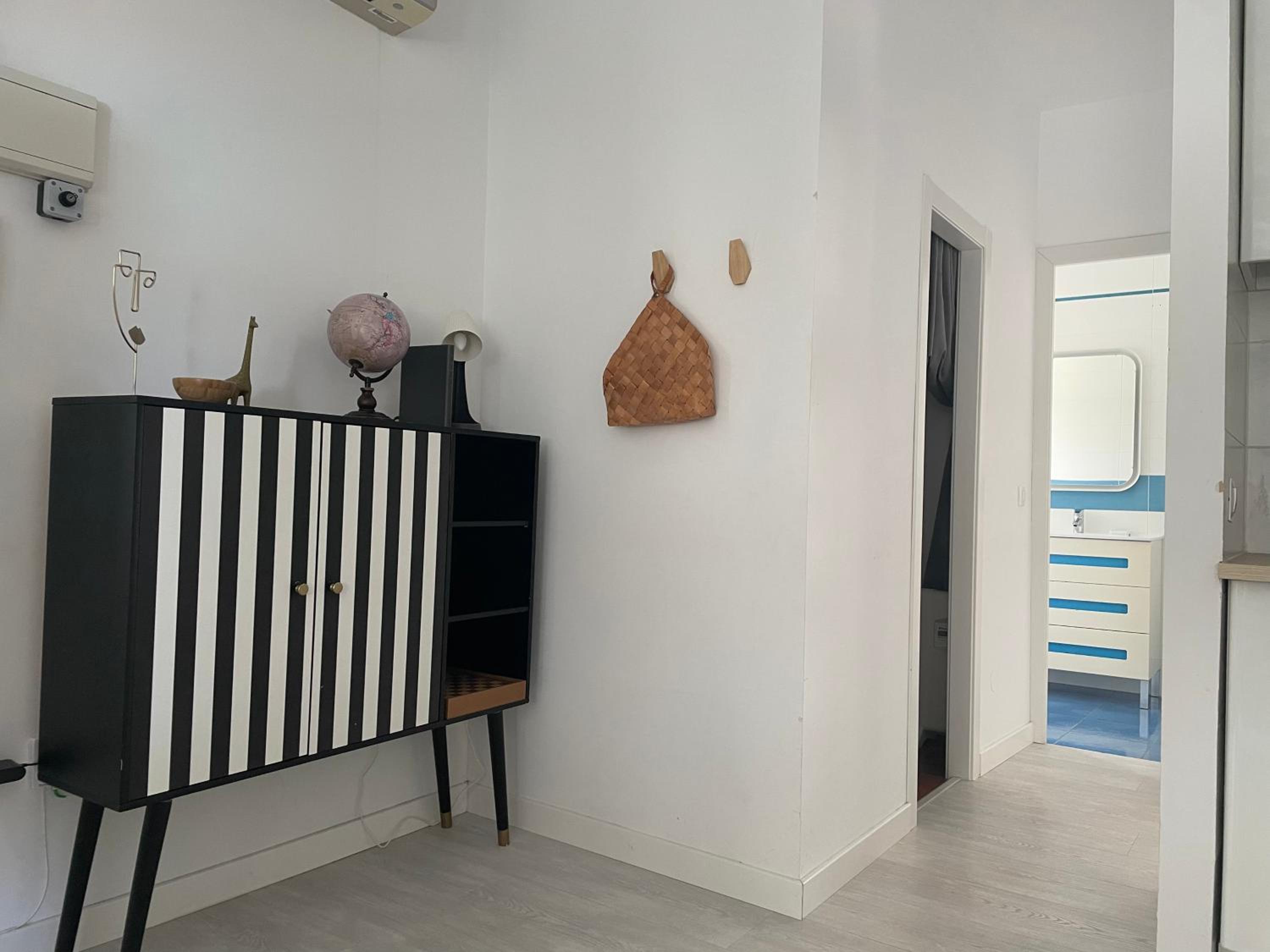 Standard Apartment - Photo 2