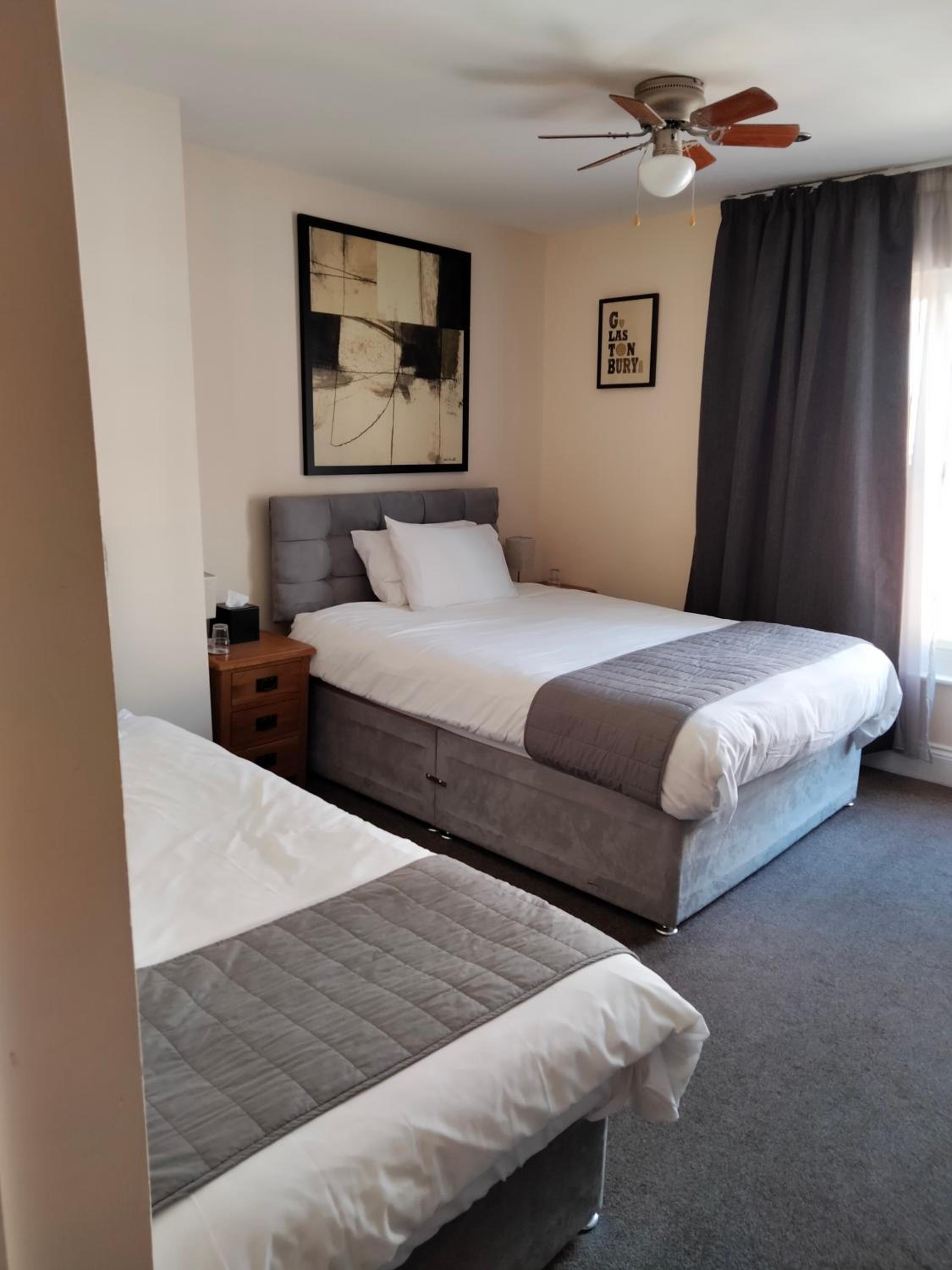 Double or Twin Room with Shower photo 2