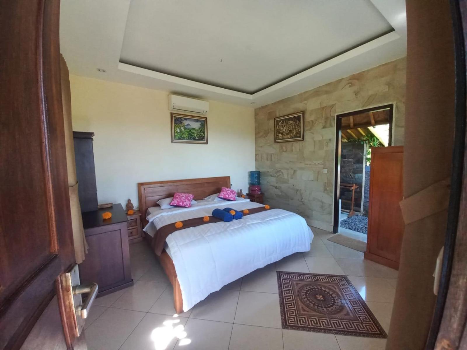 Villa with Sea View