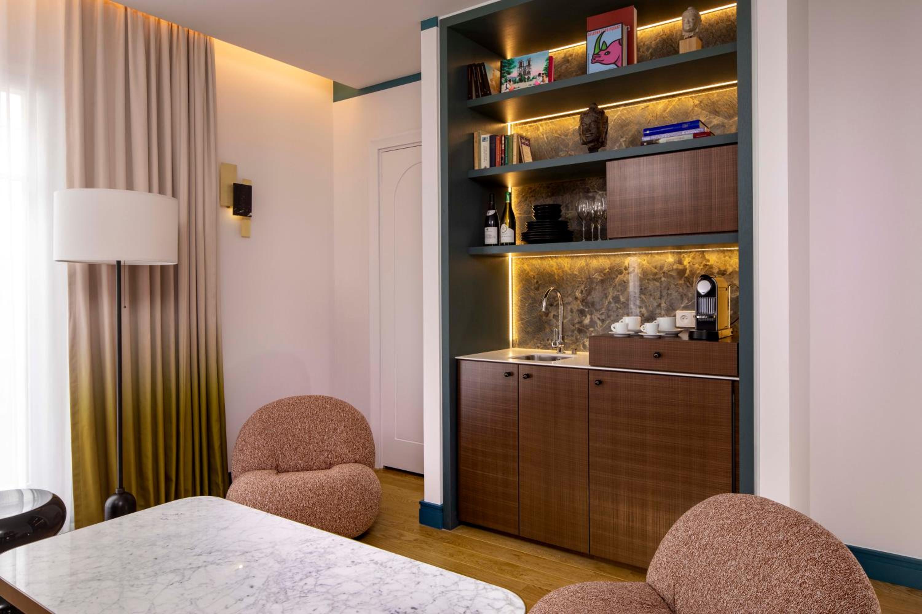 Apartment with Terrace (Non Smoking)