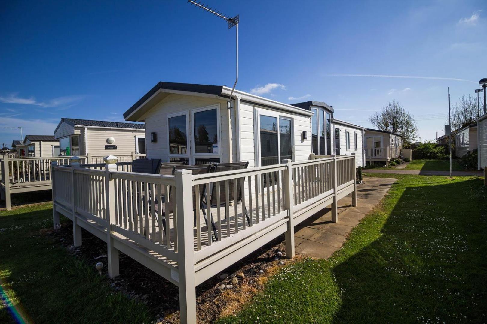 Mobile Home photo 2