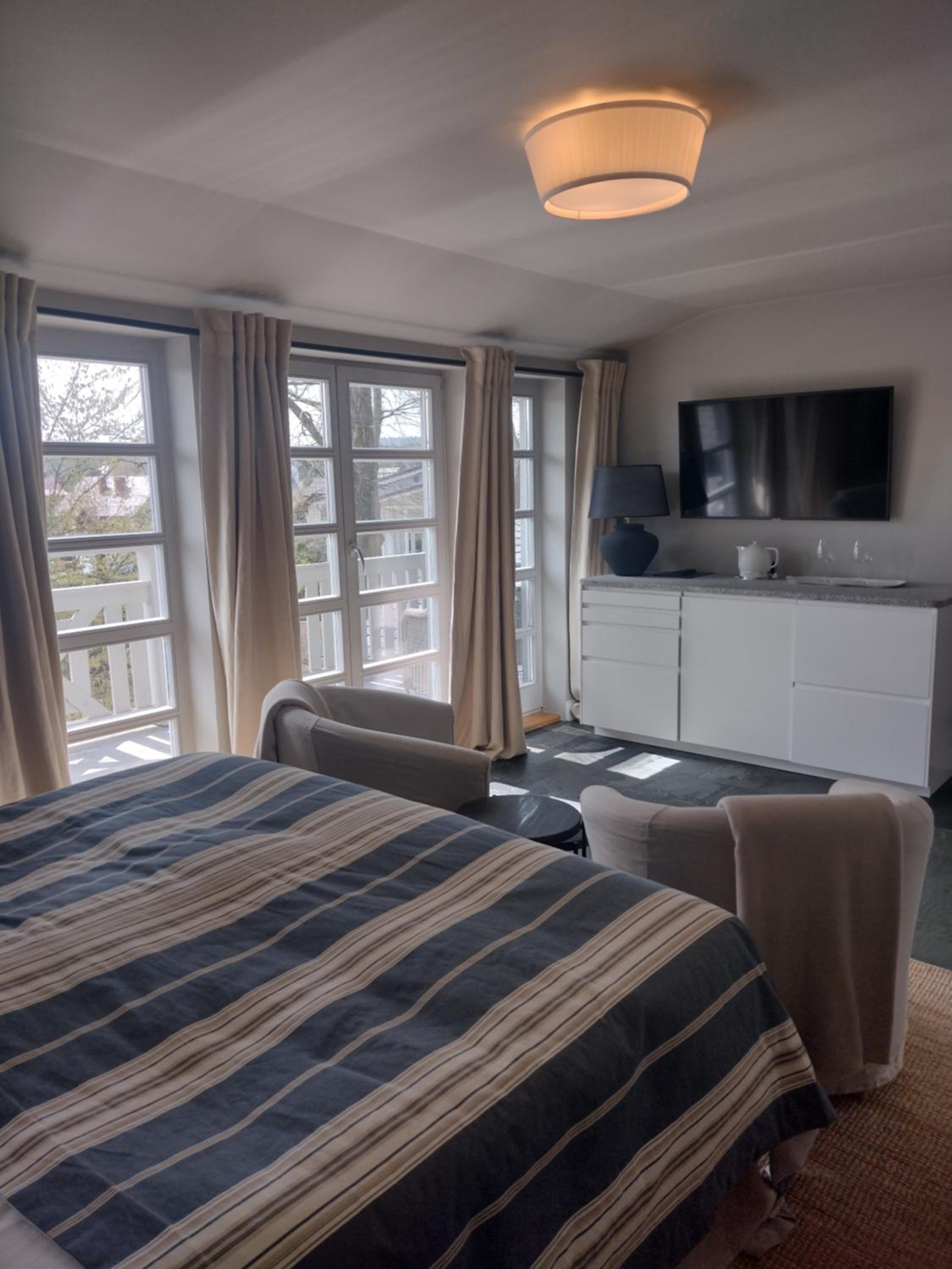 Deluxe Double Room with Bath