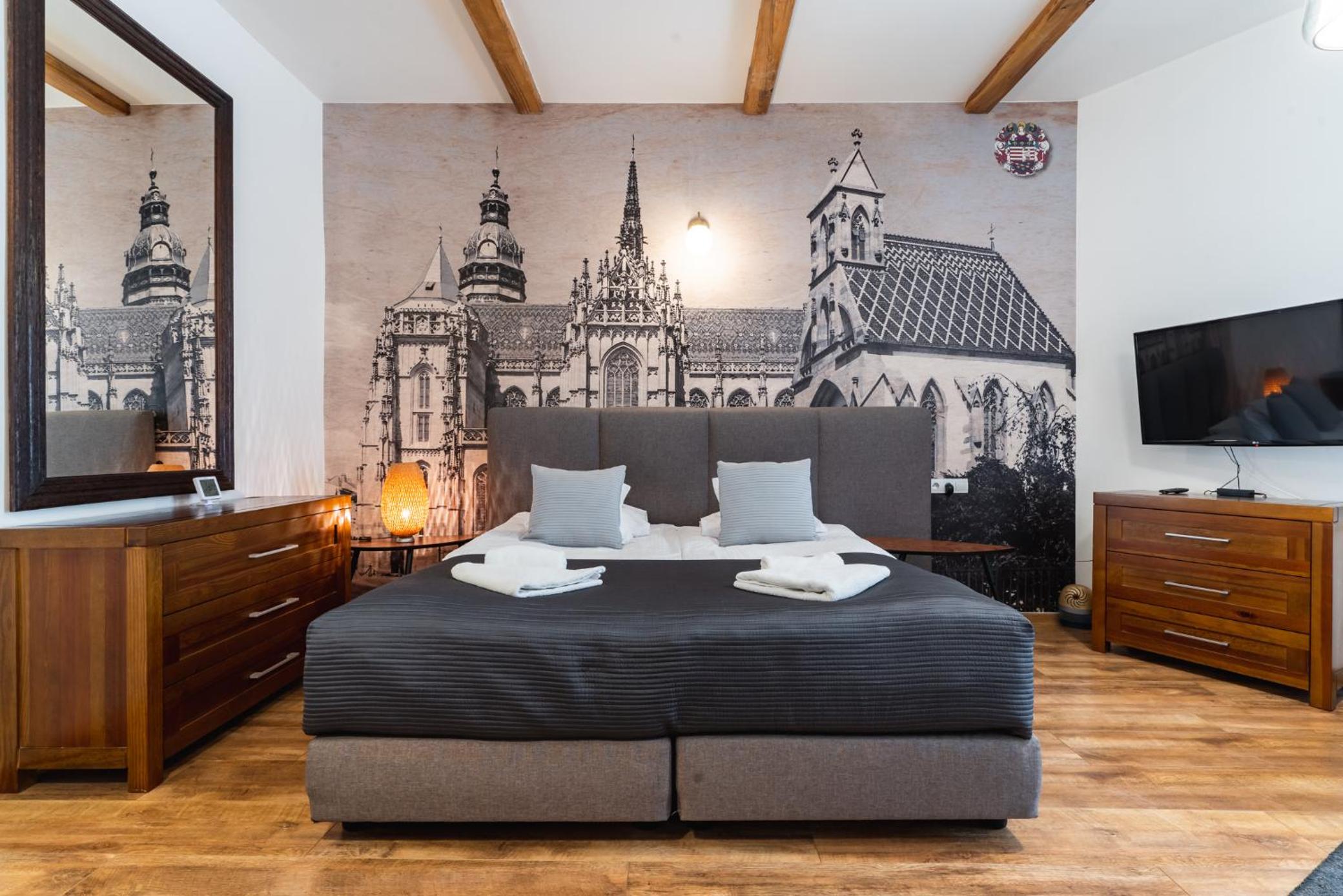 One-Bedroom Apartment - nearby building