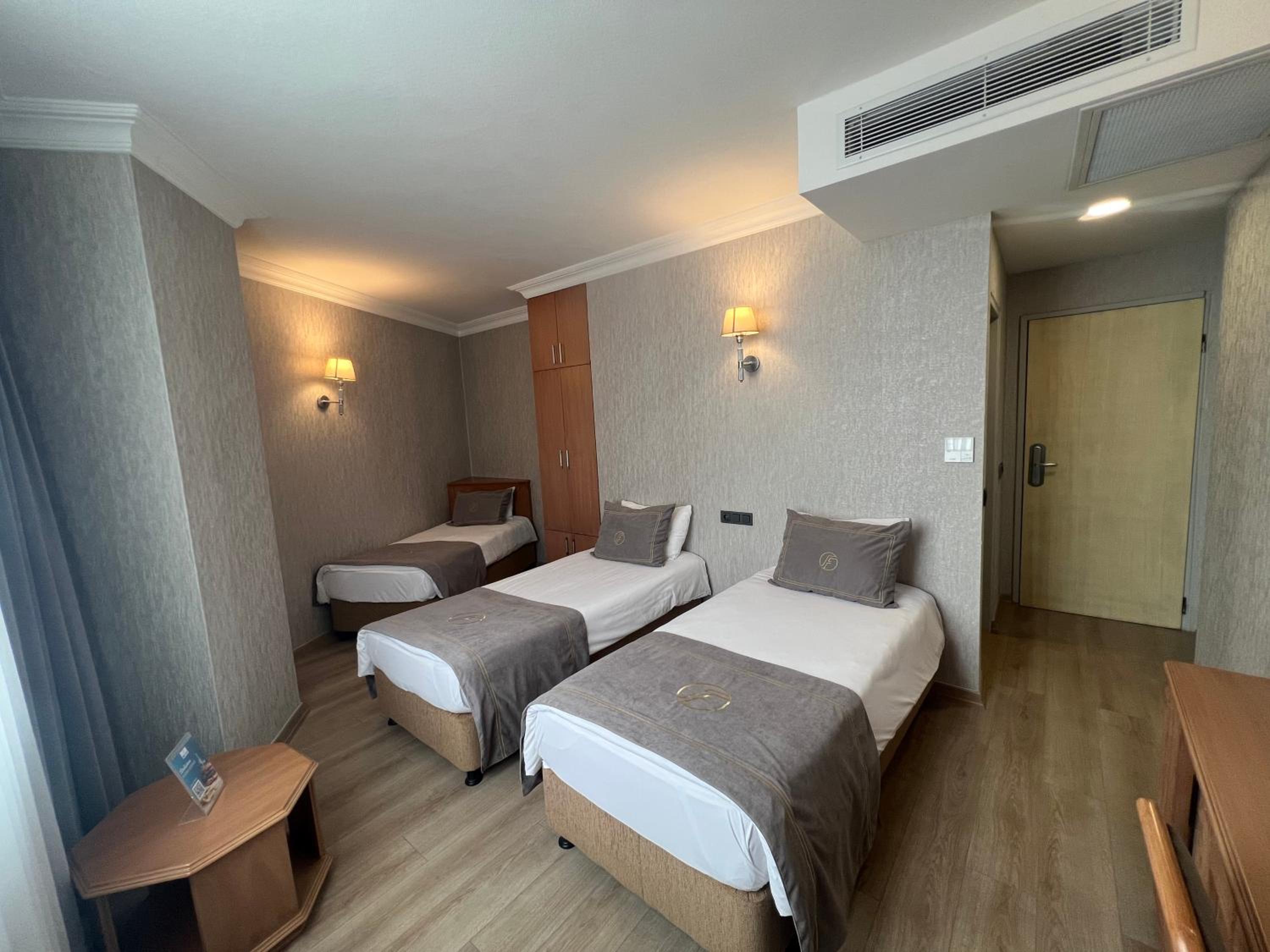 Triple Room photo 1