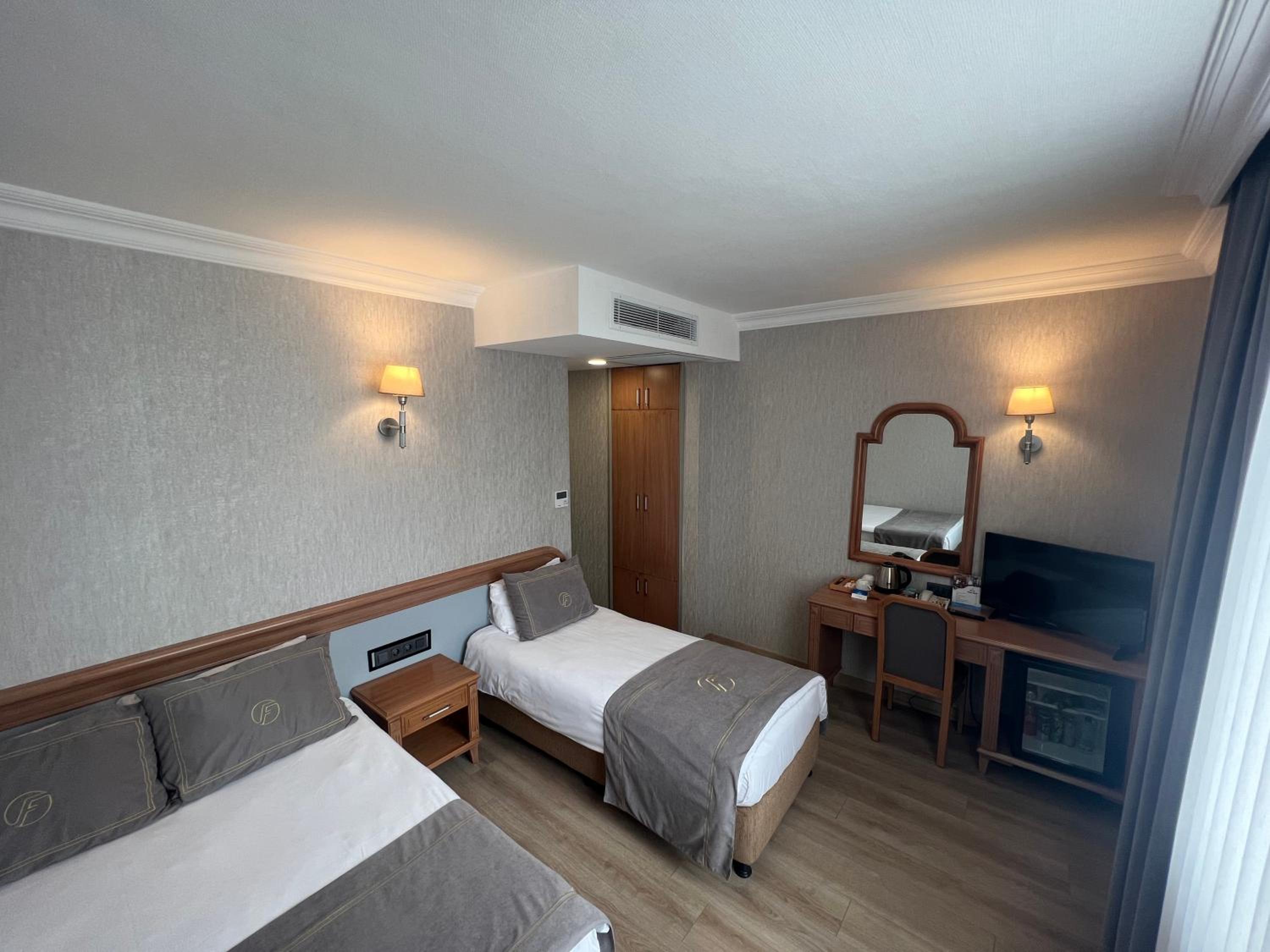 Triple Room photo 3