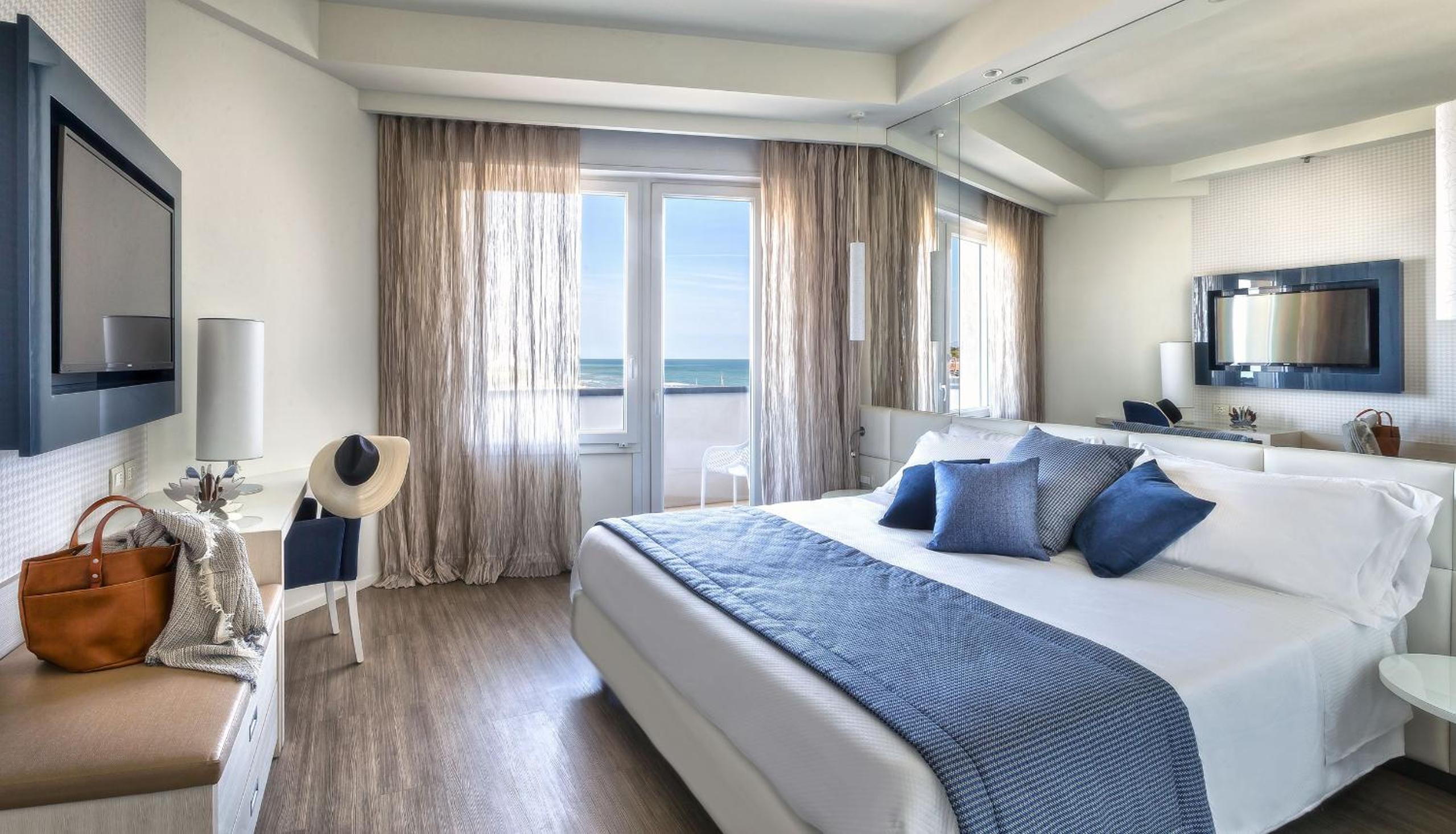 Superior Triple Room - Photo 11
