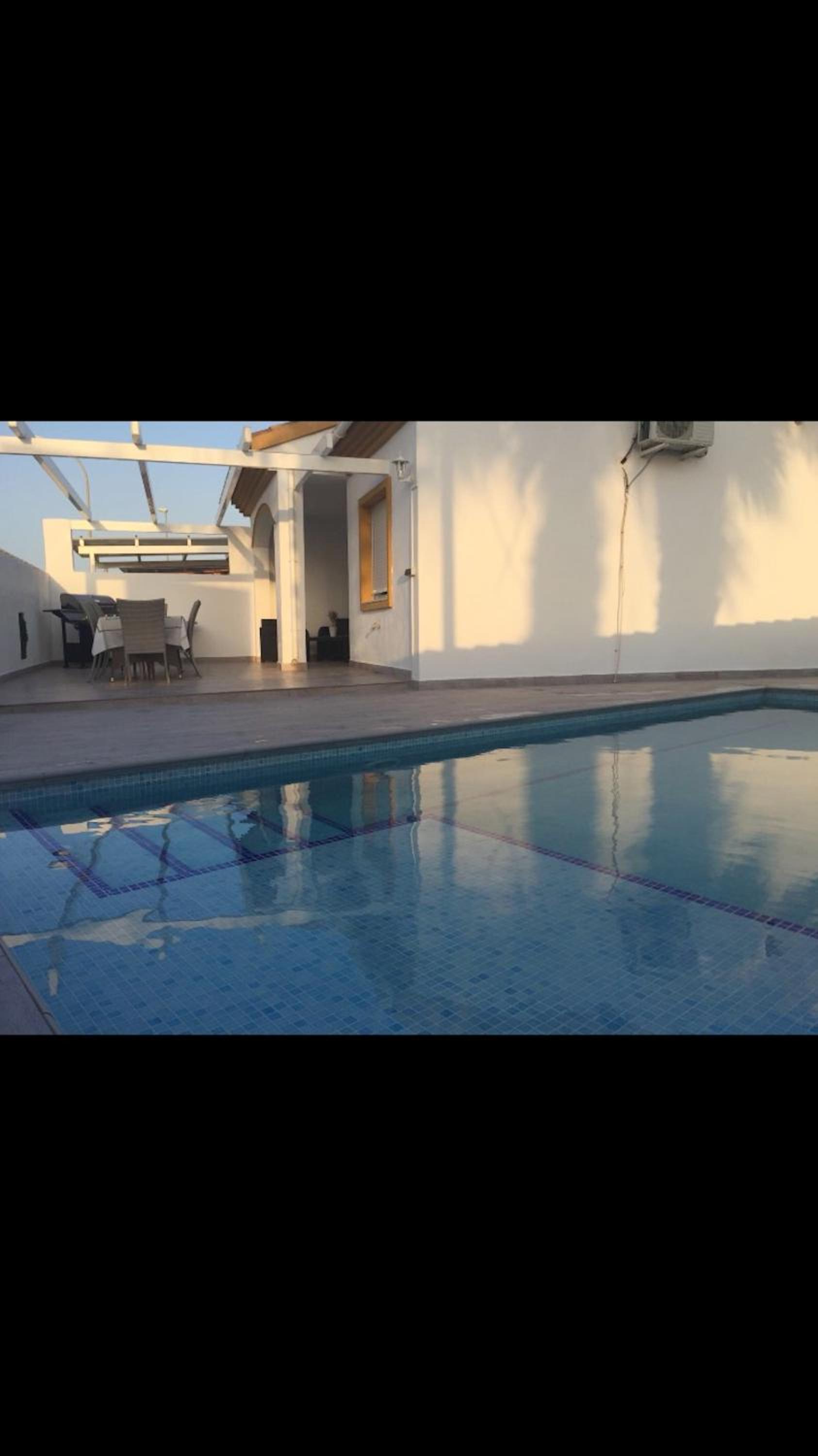 Villa de Tres Habitaciones