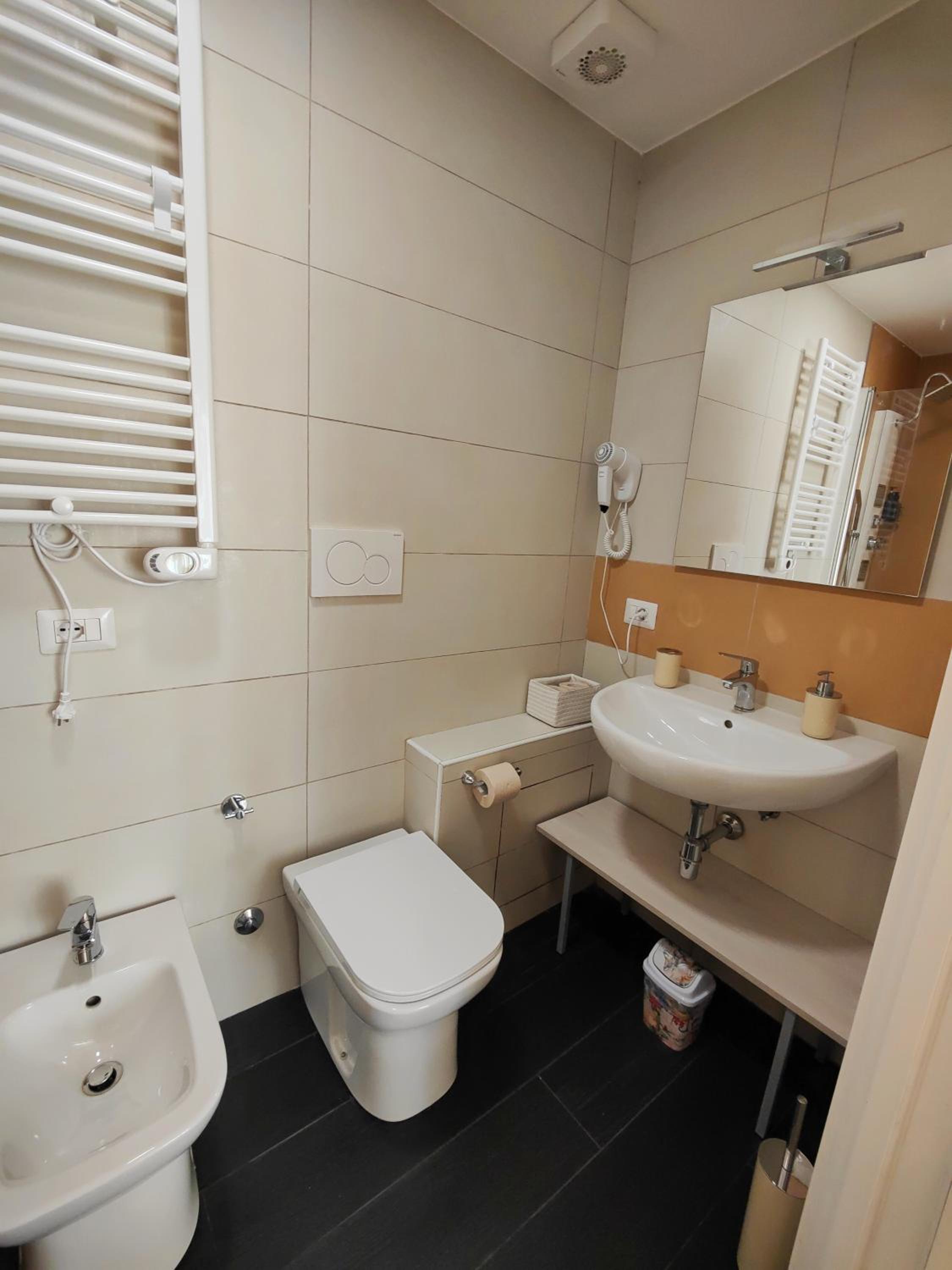 Standard Double Room photo 3