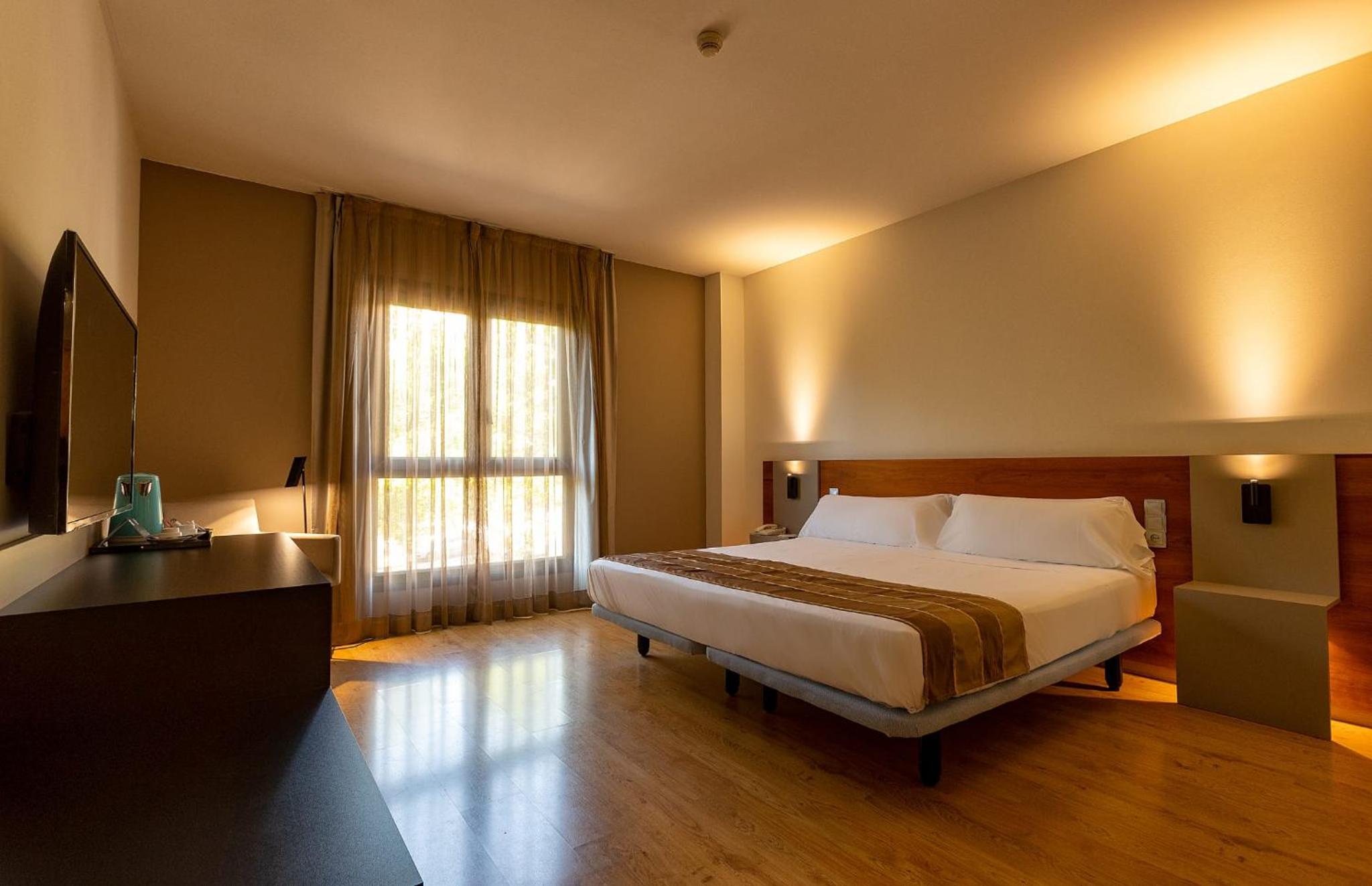 Standard Double Room - Photo 1