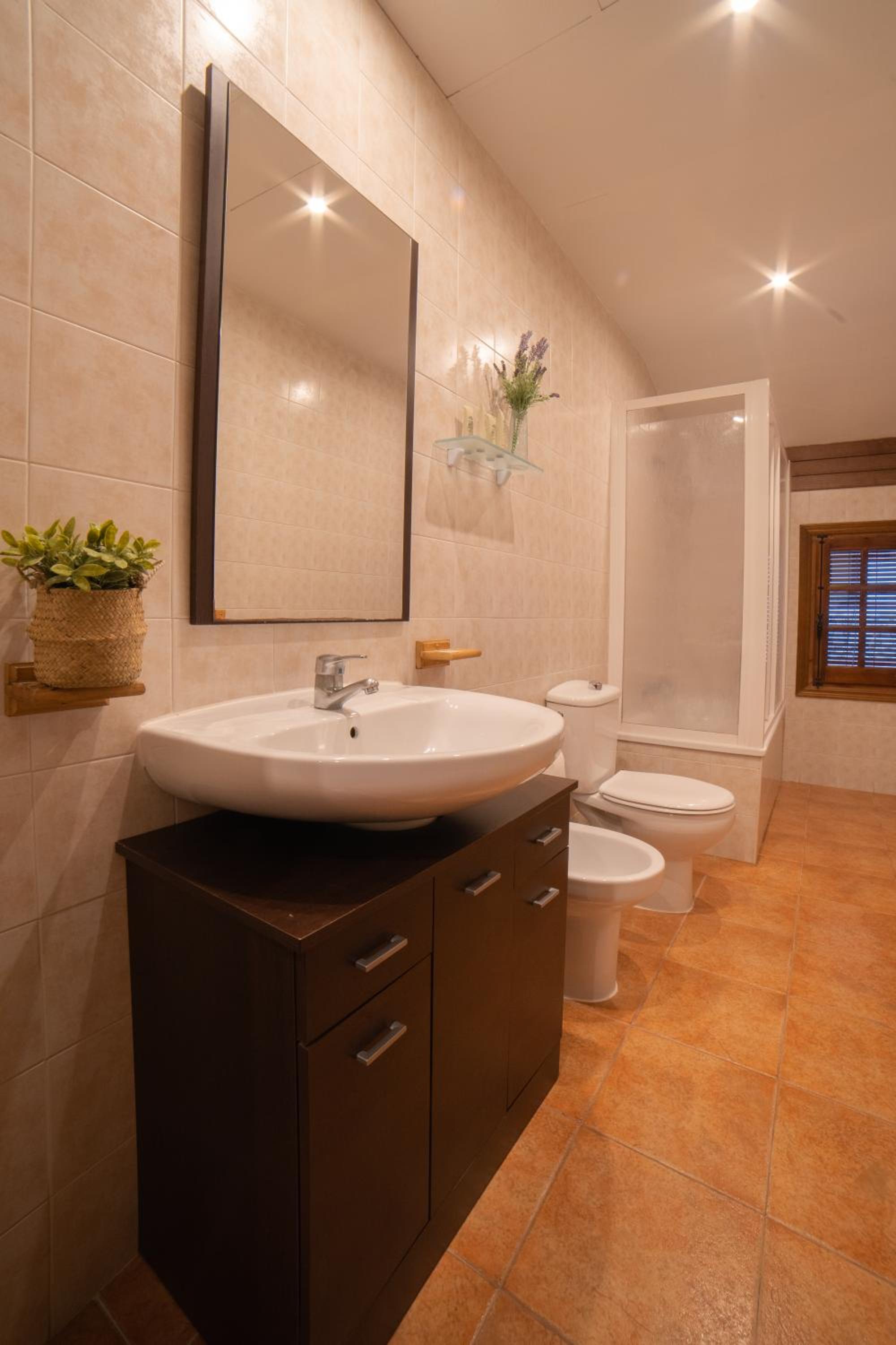Two-Bedroom House (5 Adults) photo 2