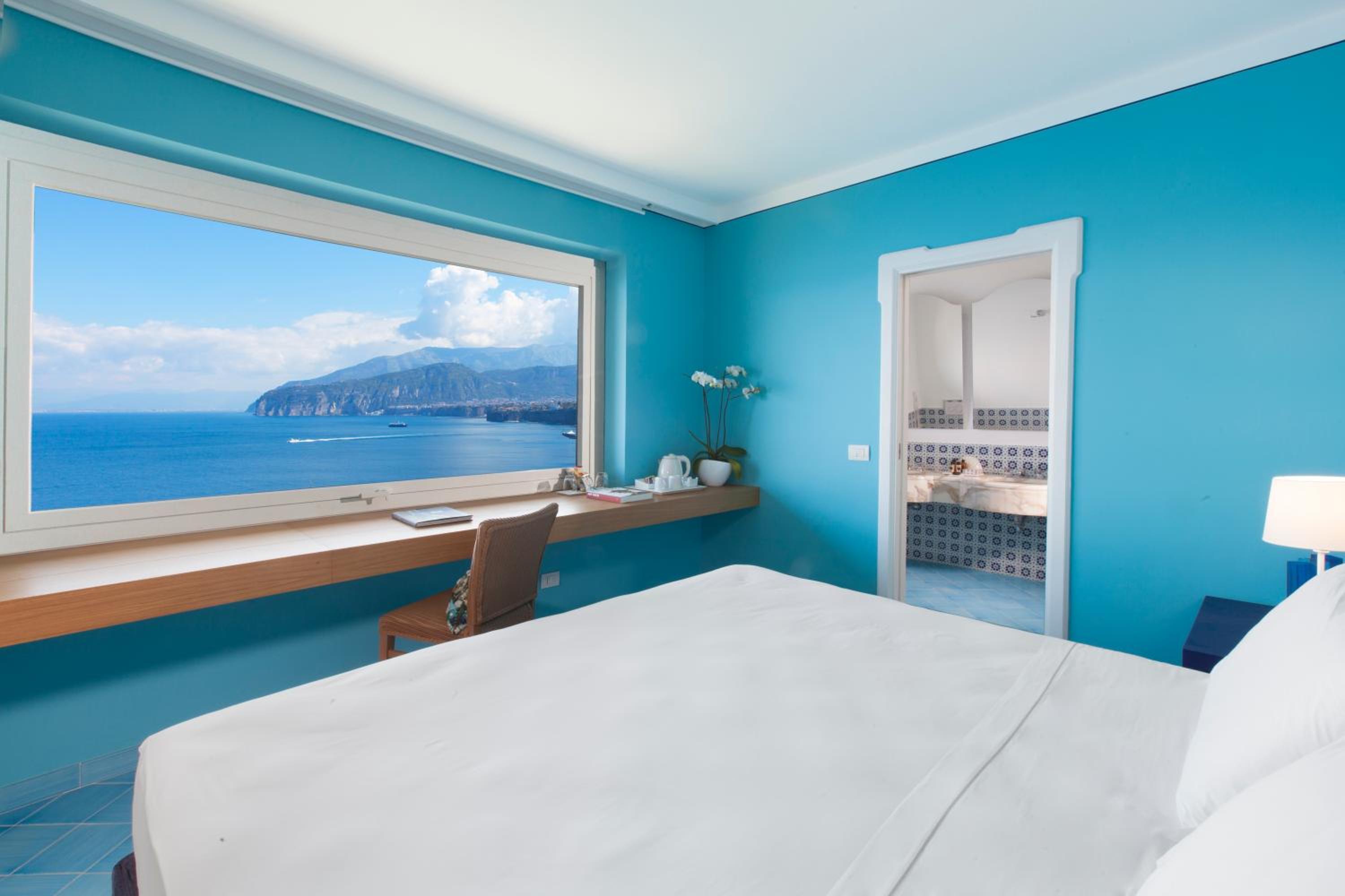 Comfort Double Room with Sea View - Photo 7