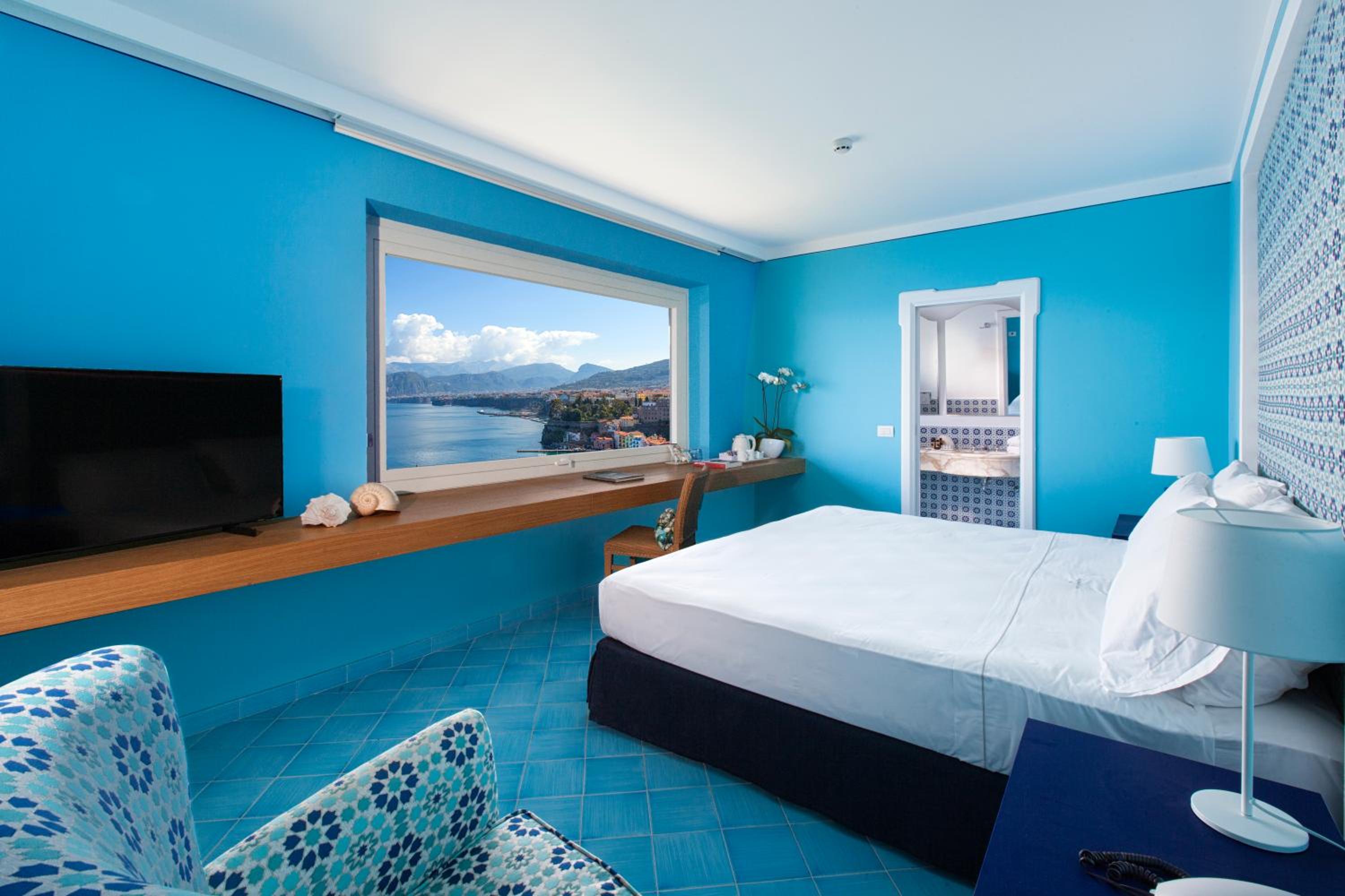 Comfort Double Room with Sea View - Photo 6