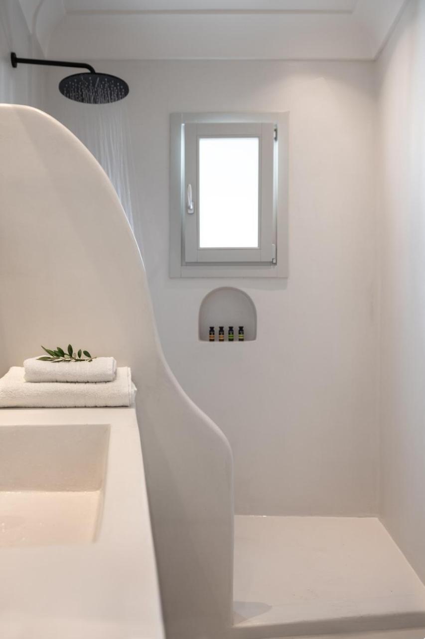 Grand Suite with Indoor Jetted Tub and Caldera View - Photo 13