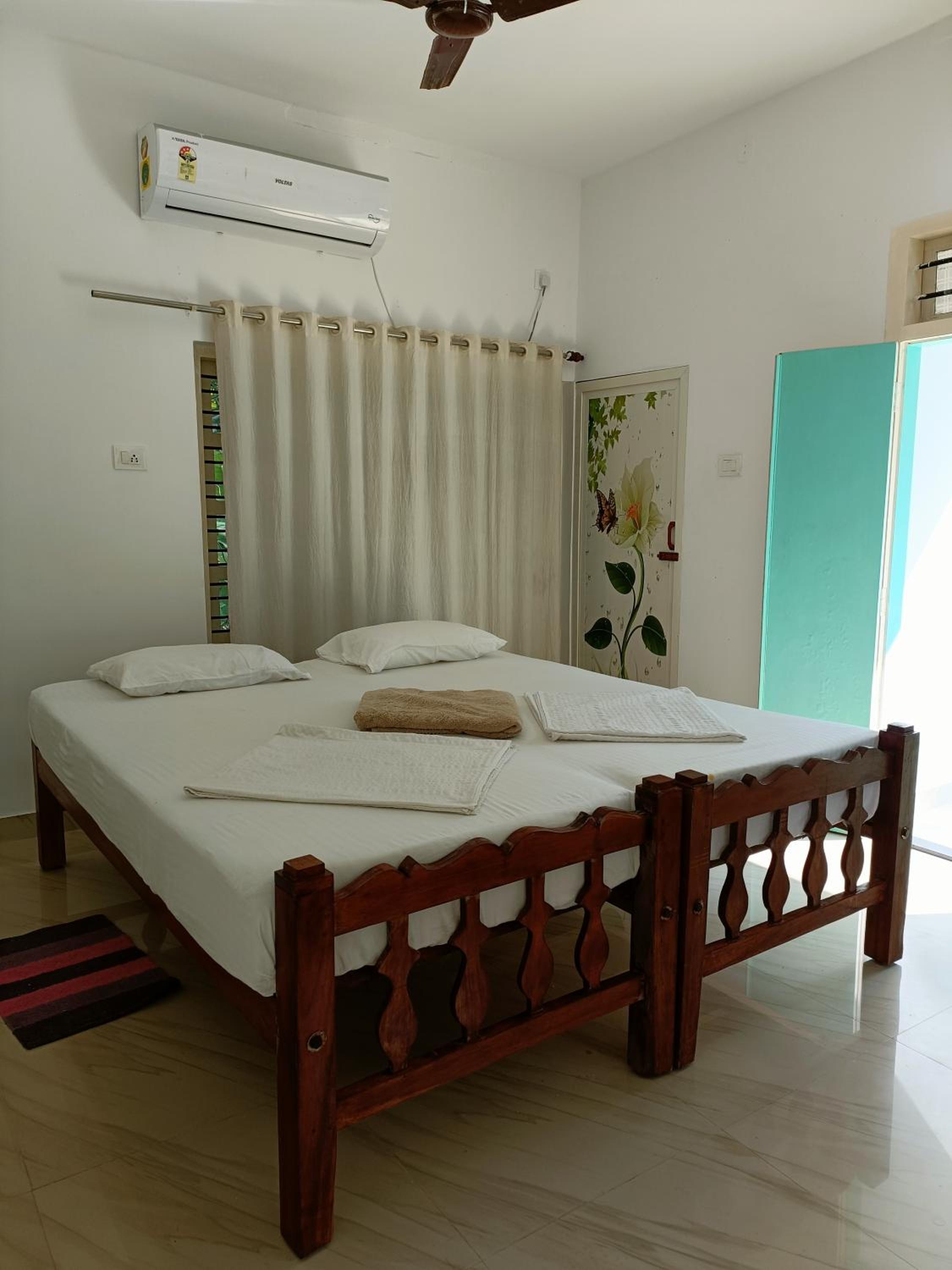 Twin Room with Balcony photo 1