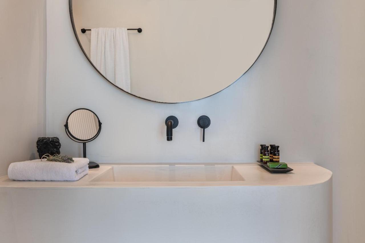 Honeymoon Suite with Outdoor Jetted Tub and Caldera View - Photo 28