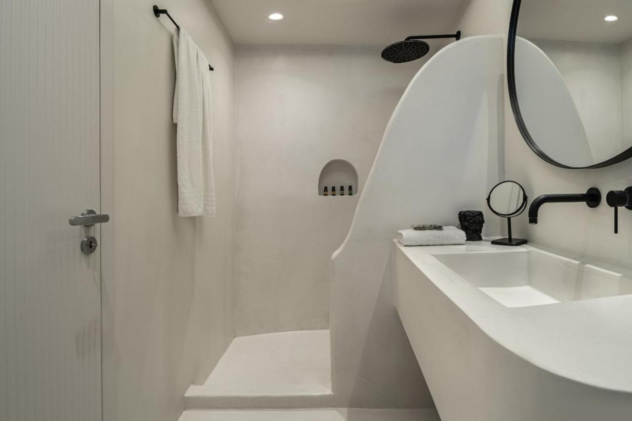 Honeymoon Suite with Outdoor Jetted Tub and Caldera View - Photo 22