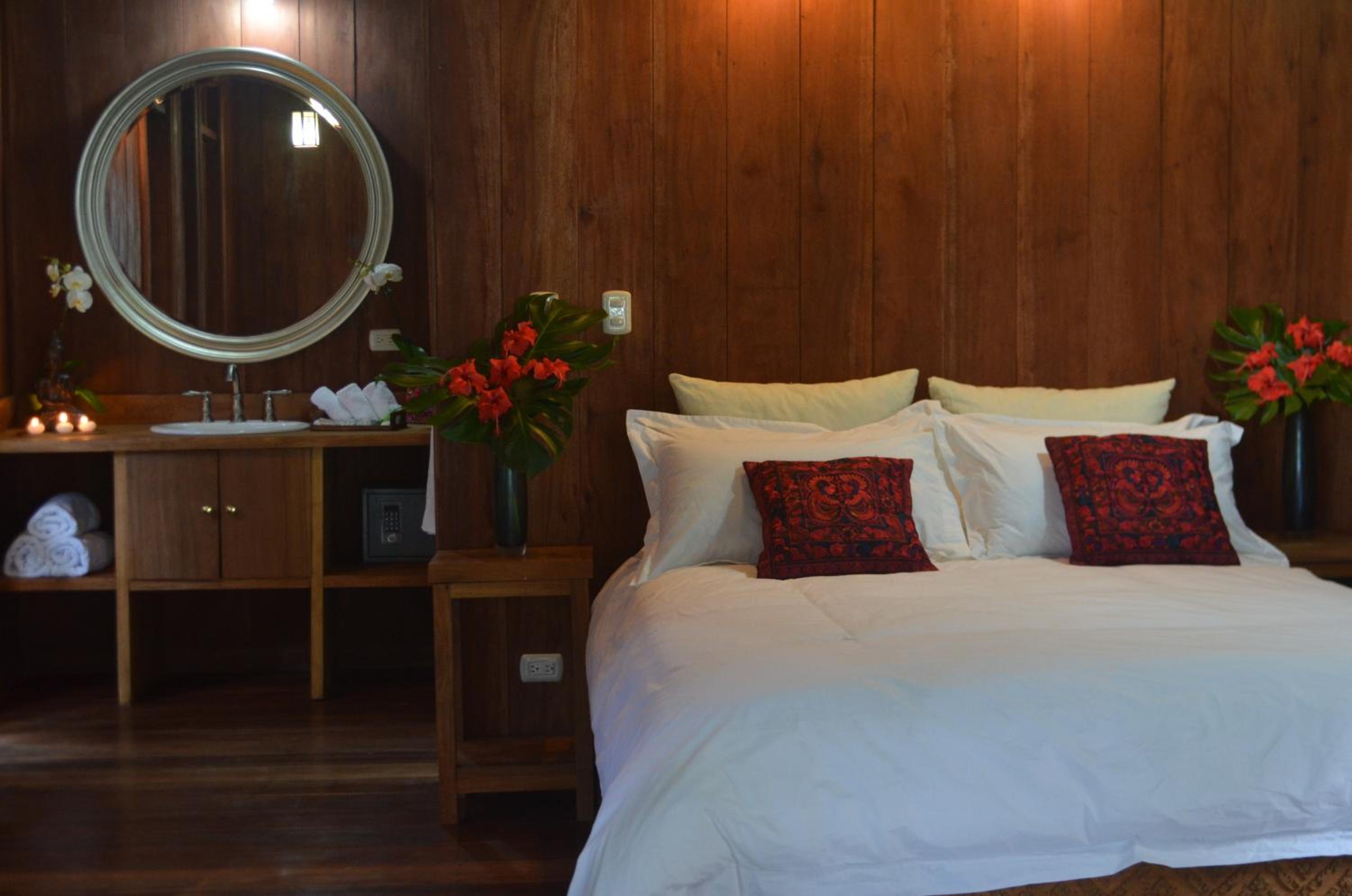 Deluxe Double Room with Balcony and Sea View